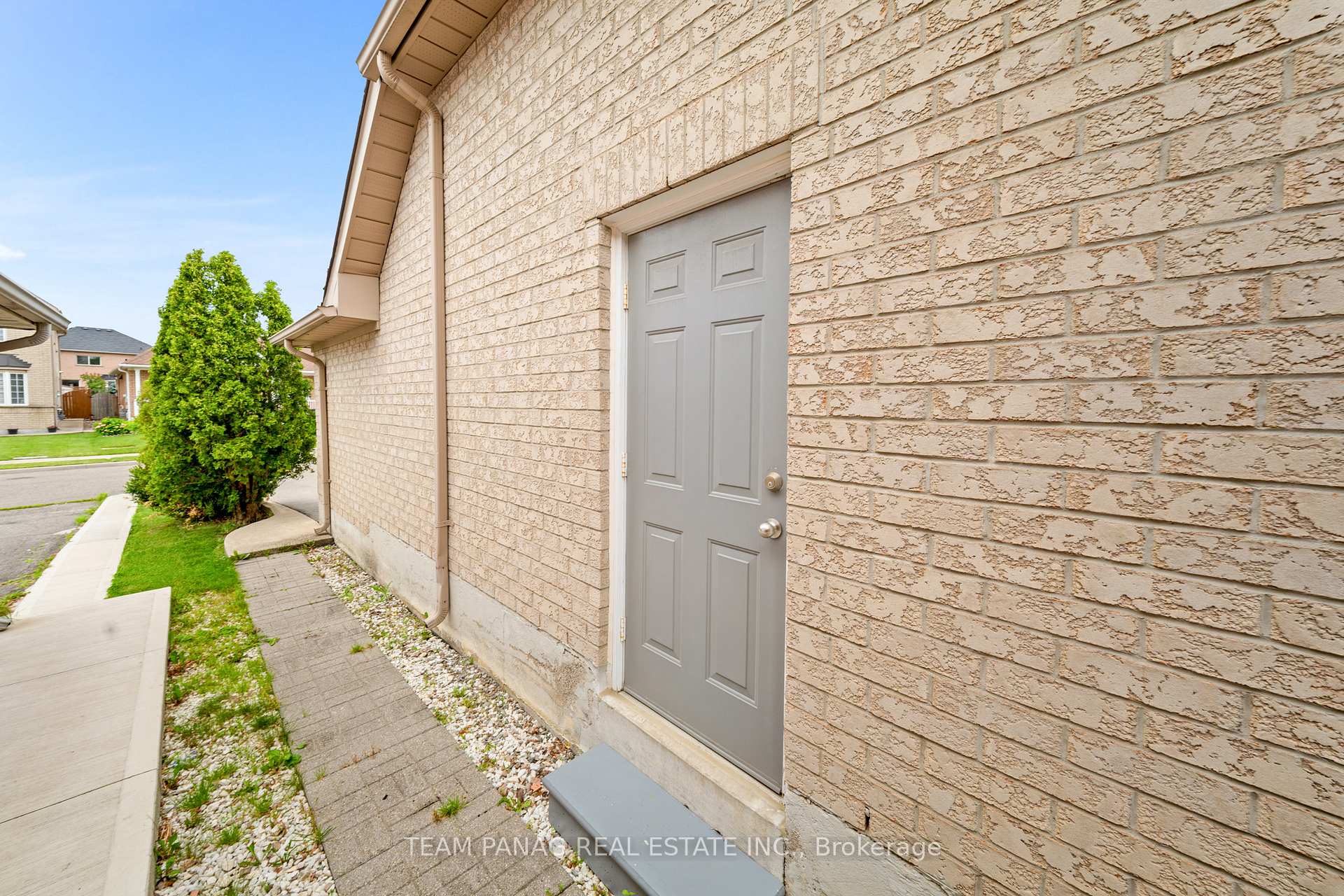 Photo 47 of 11 Larkmead Place, Brampton, Sandringham-Wellington — HOMEH