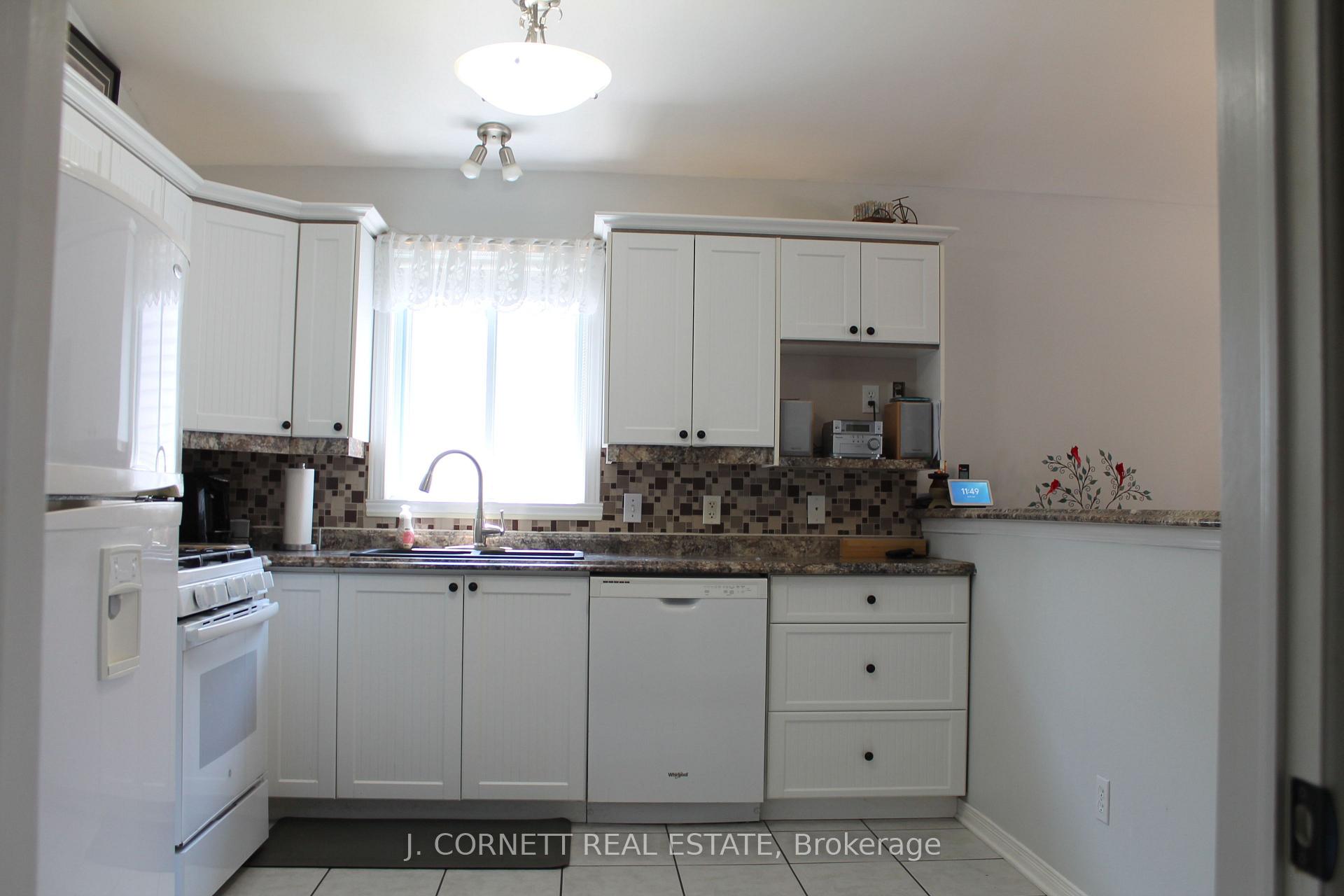 Photo 6 of 132 Dunbar Avenue, Cornwall, Cornwall — HOMEH