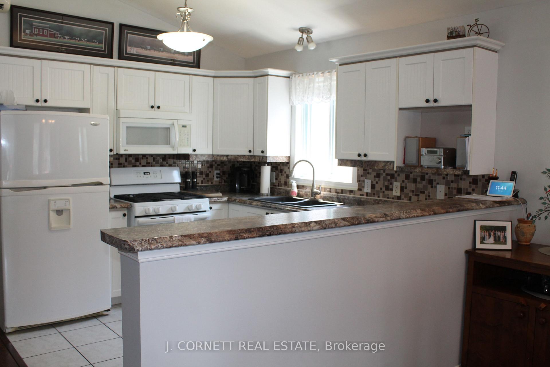 Photo 13 of 132 Dunbar Avenue, Cornwall, Cornwall — HOMEH