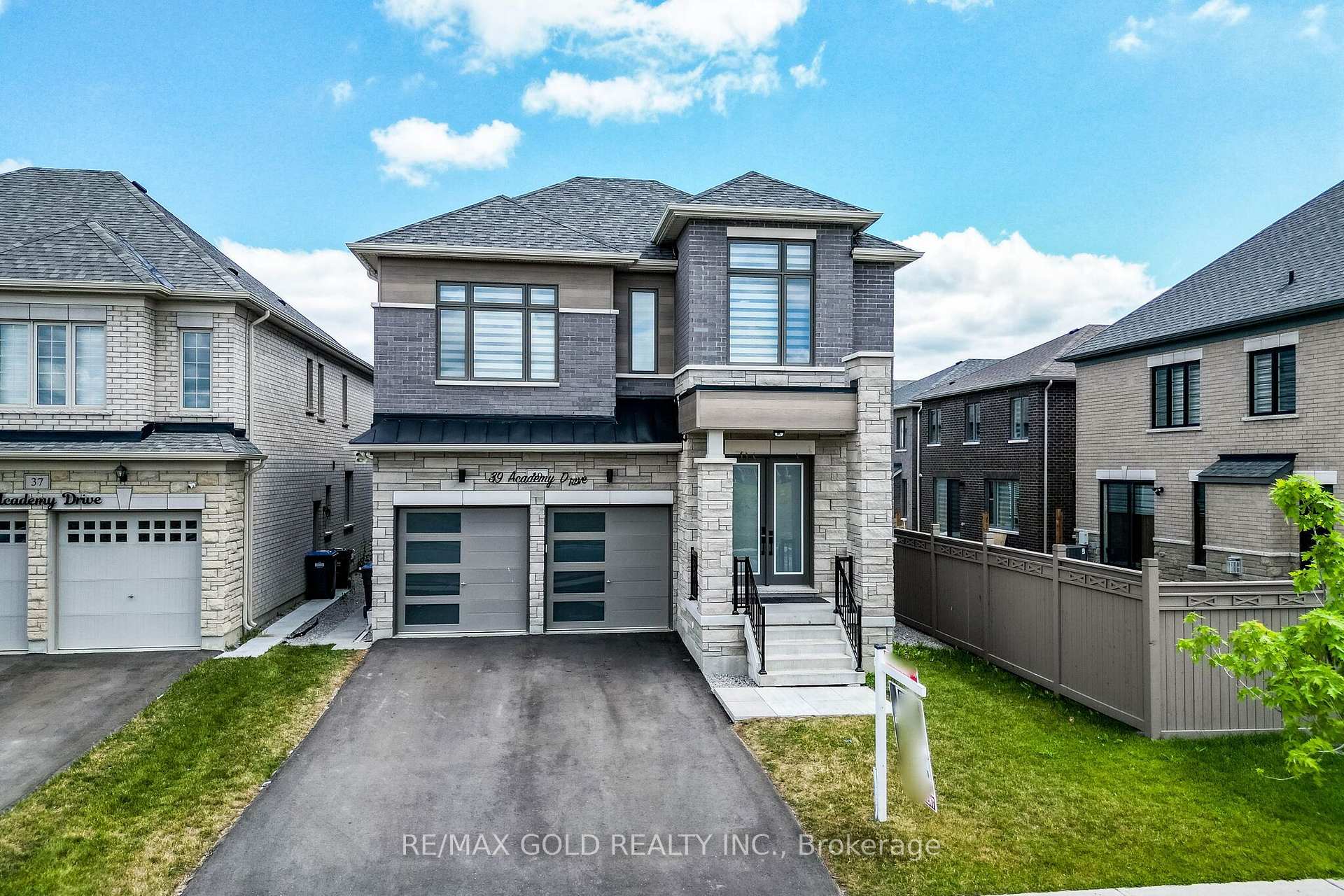 Photo 1 of 39 Academy Drive, Brampton, Bram East — HOMEH