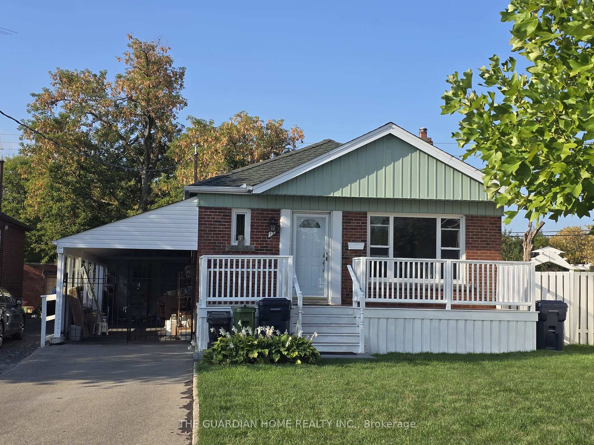 Photo 1 of 15 Princemere Crescent, Scarborough, Wexford-Maryvale — HOMEH