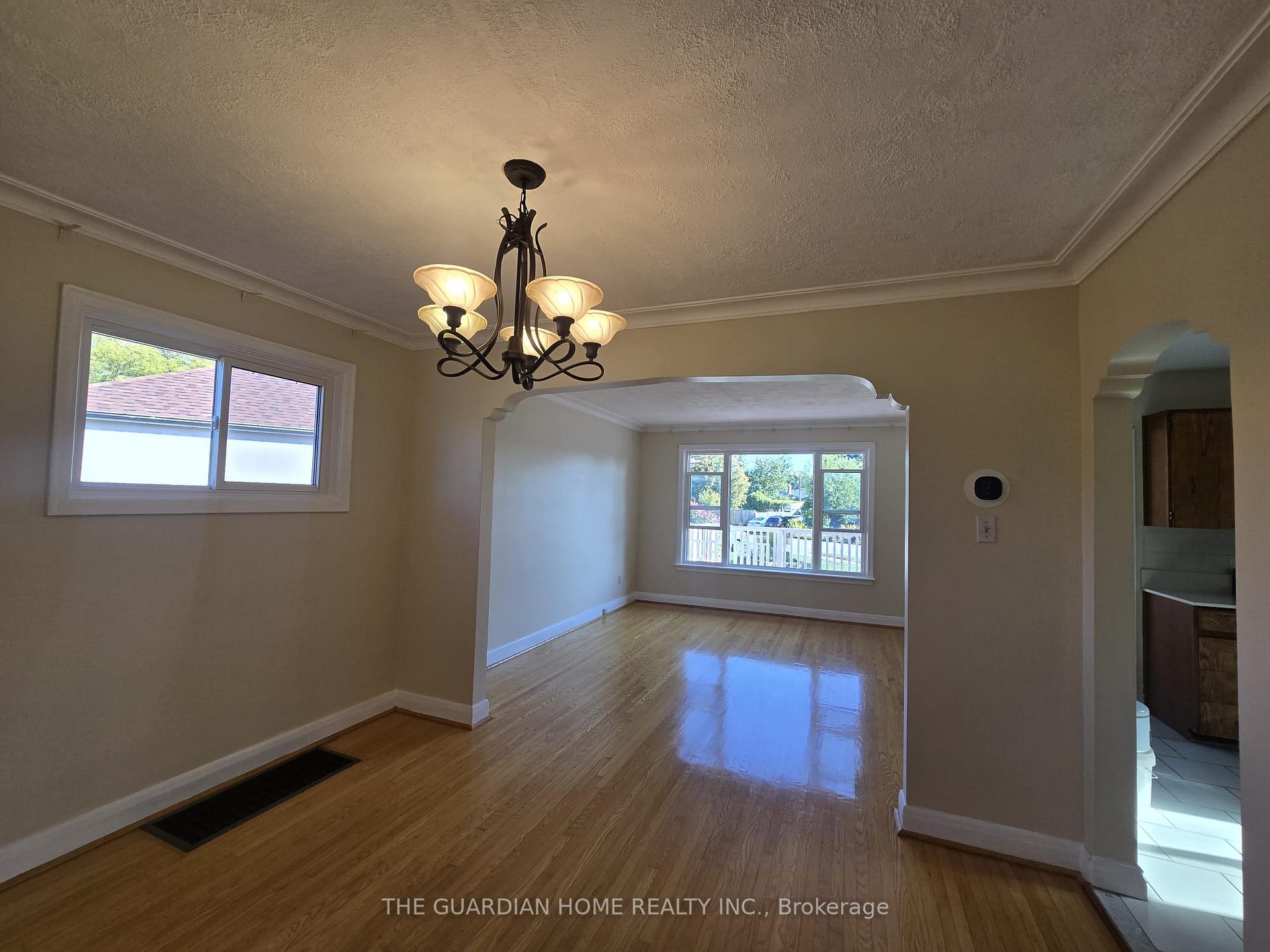 Photo 2 of 15 Princemere Crescent, Scarborough, Wexford-Maryvale — HOMEH