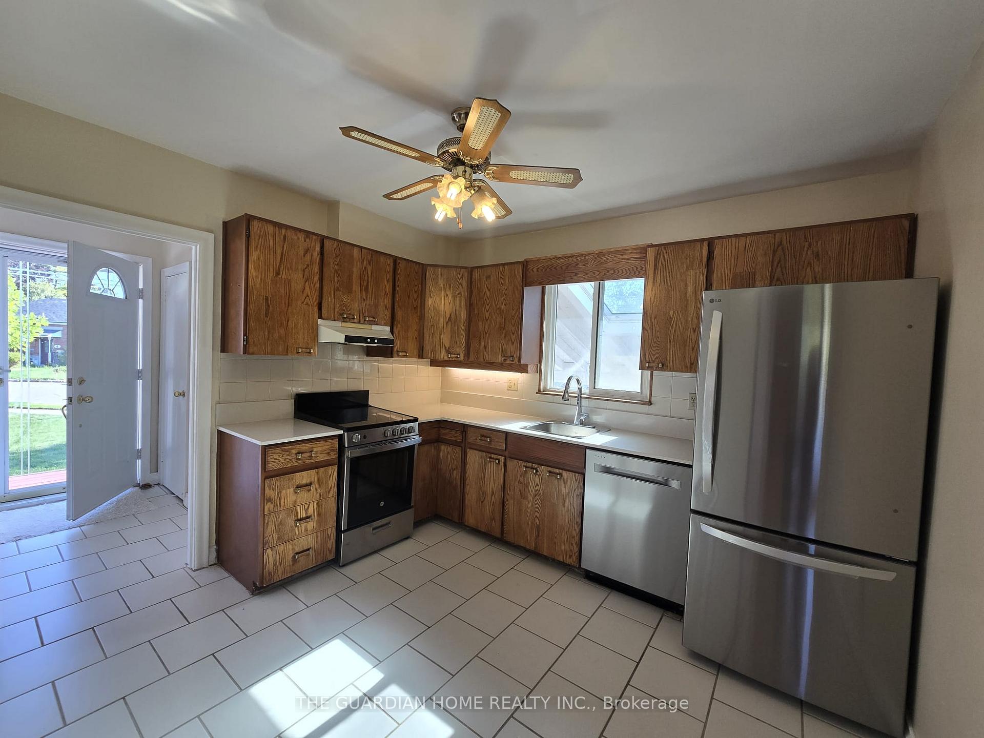 Photo 4 of 15 Princemere Crescent, Scarborough, Wexford-Maryvale — HOMEH