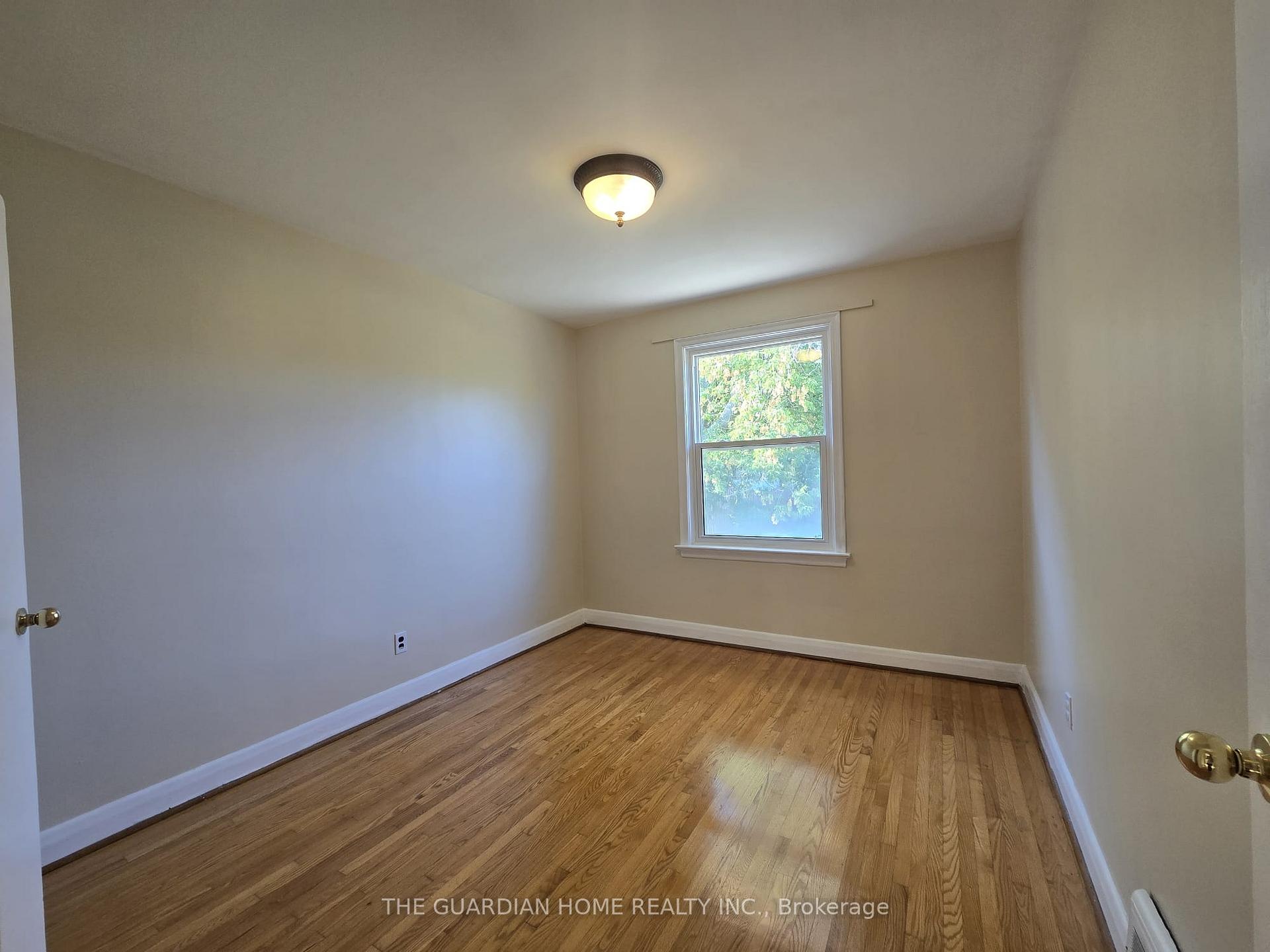 Photo 9 of 15 Princemere Crescent, Scarborough, Wexford-Maryvale — HOMEH