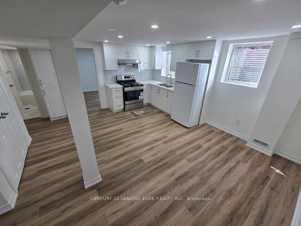 Photo 2 of Unit BSMT, 11 Radford Crescent, Markham, Sherwood-Amberglen — HOMEH