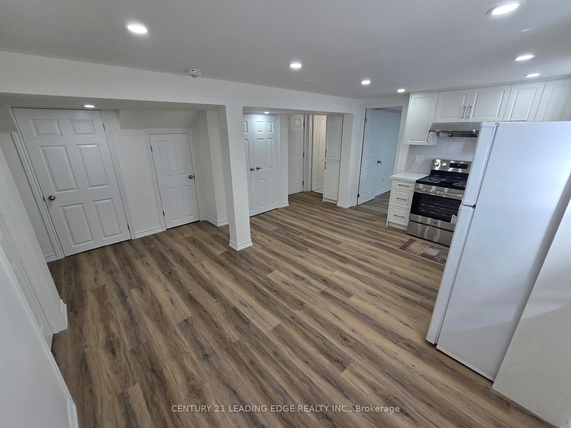 Photo 4 of Unit BSMT, 11 Radford Crescent, Markham, Sherwood-Amberglen — HOMEH