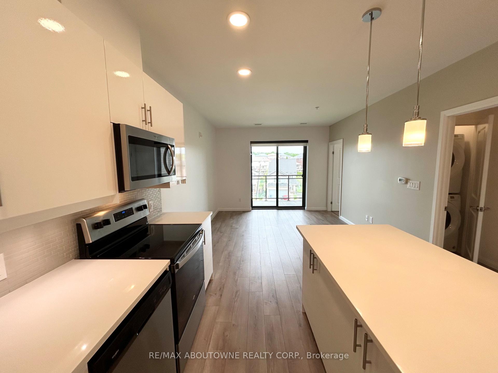 Photo 8 of Unit 407, 144 Watson Road N, Guelph, Grange Road — HOMEH