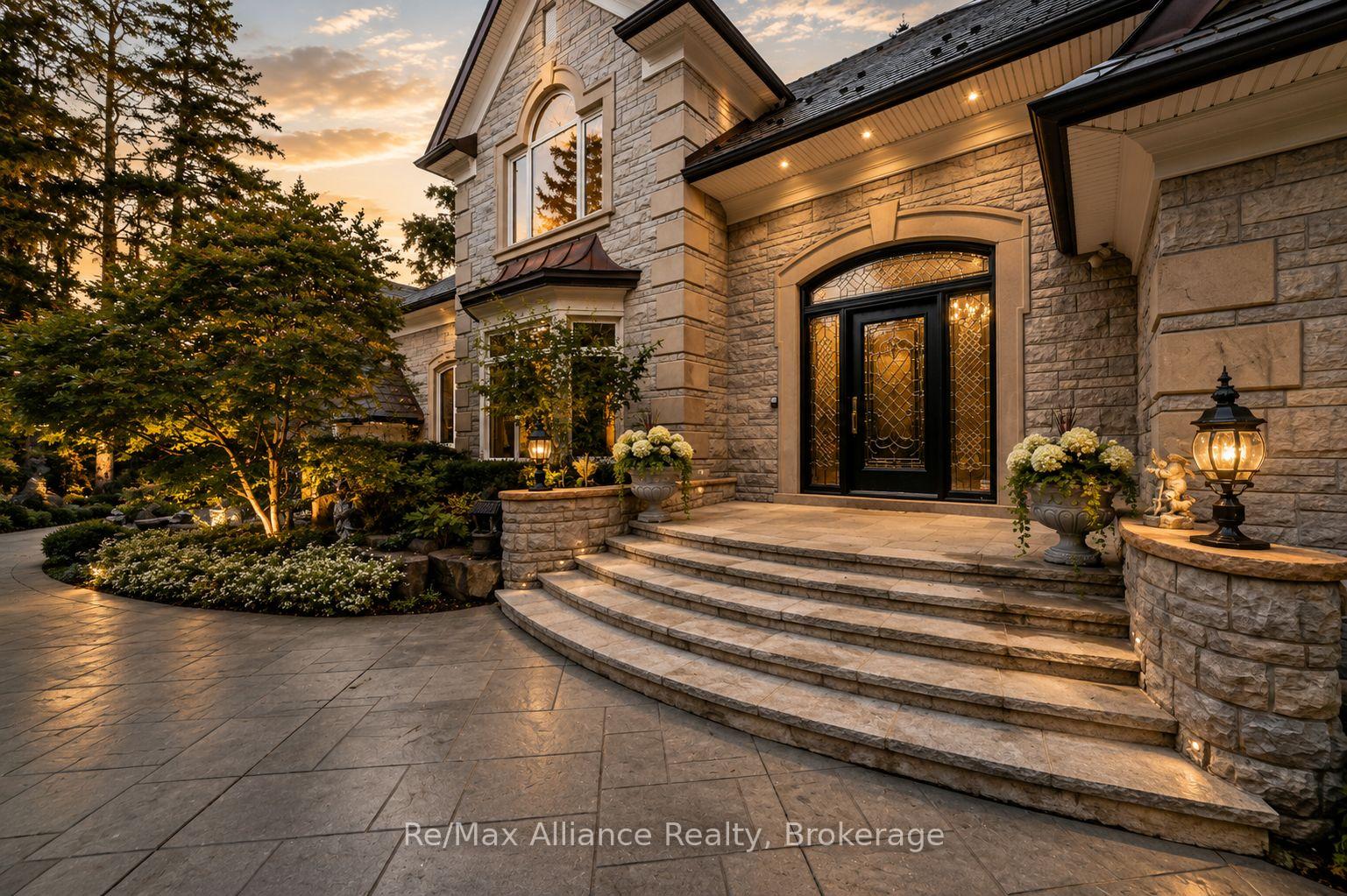 Photo 3 of 1024 Linbrook Road, Oakville, Morrison — HOMEH