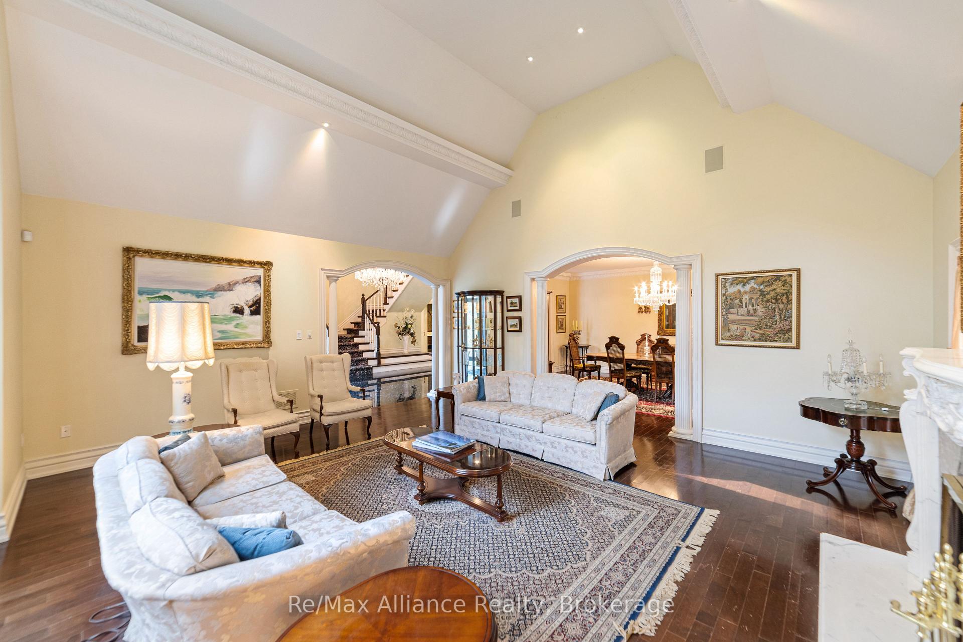 Photo 9 of 1024 Linbrook Road, Oakville, Morrison — HOMEH