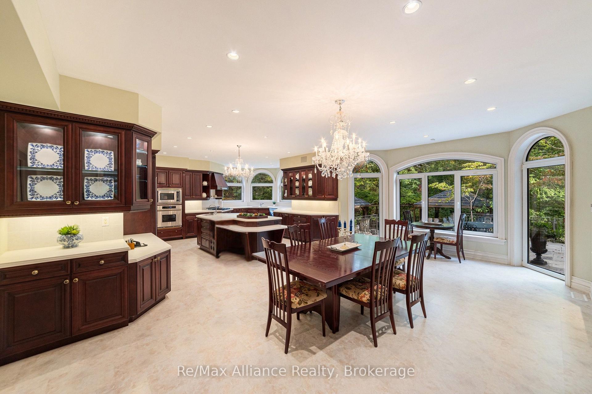 Photo 11 of 1024 Linbrook Road, Oakville, Morrison — HOMEH