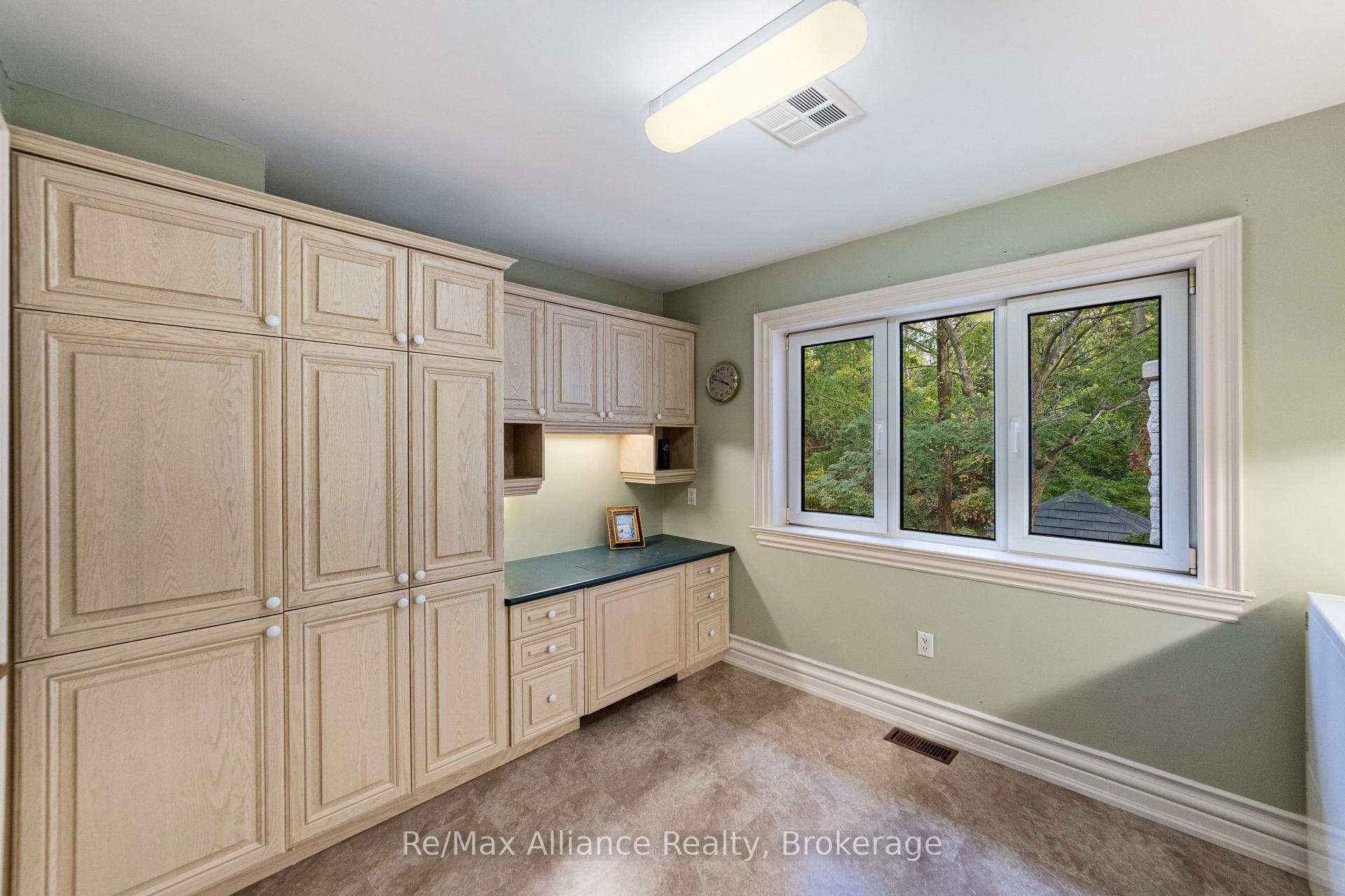 Photo 22 of 1024 Linbrook Road, Oakville, Morrison — HOMEH