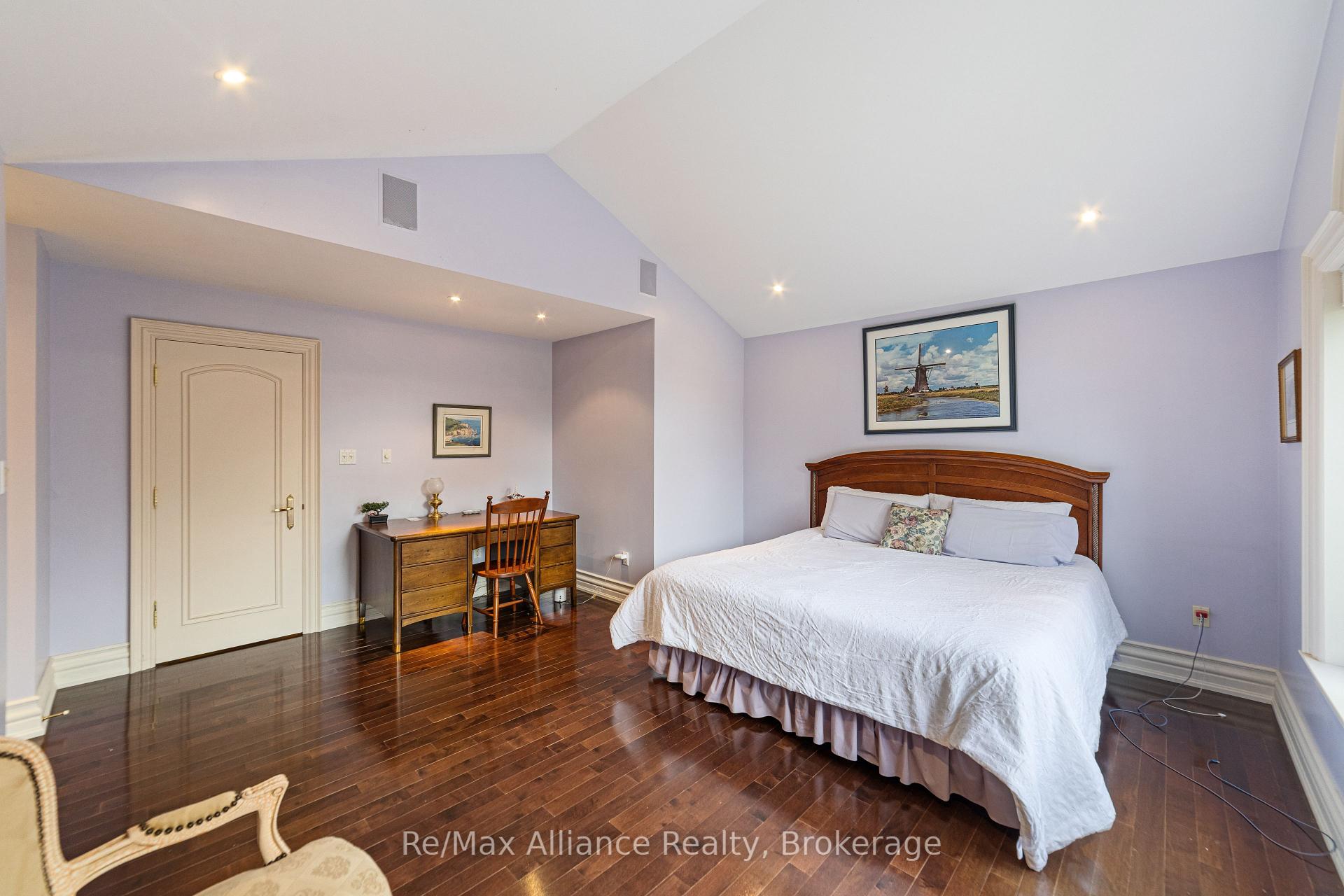 Photo 35 of 1024 Linbrook Road, Oakville, Morrison — HOMEH
