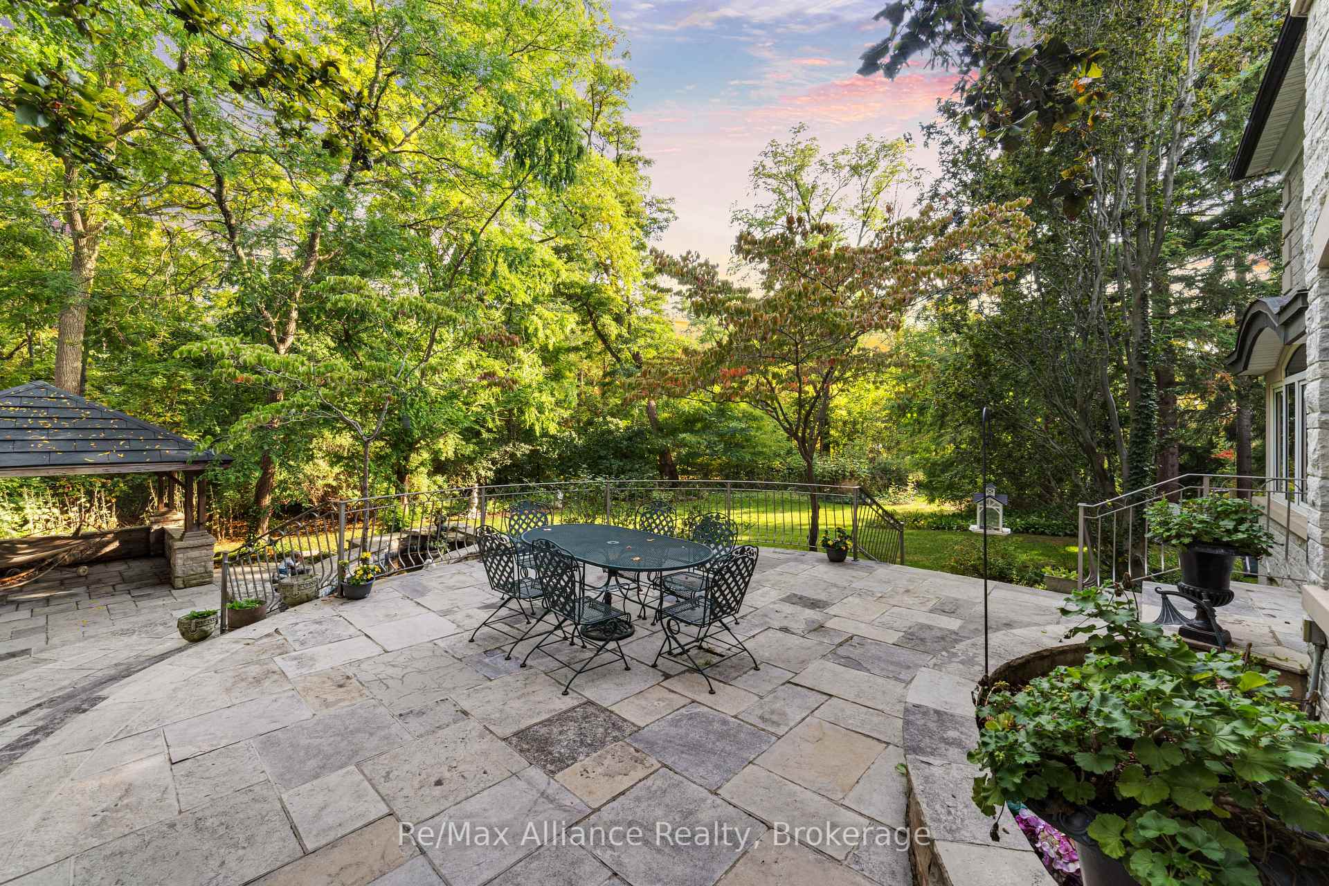 Photo 45 of 1024 Linbrook Road, Oakville, Morrison — HOMEH