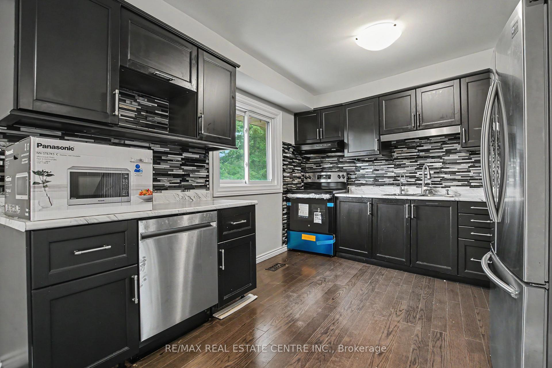 Photo 12 of Unit 46, 46 Ashton Crescent, Brampton, Central Park — HOMEH