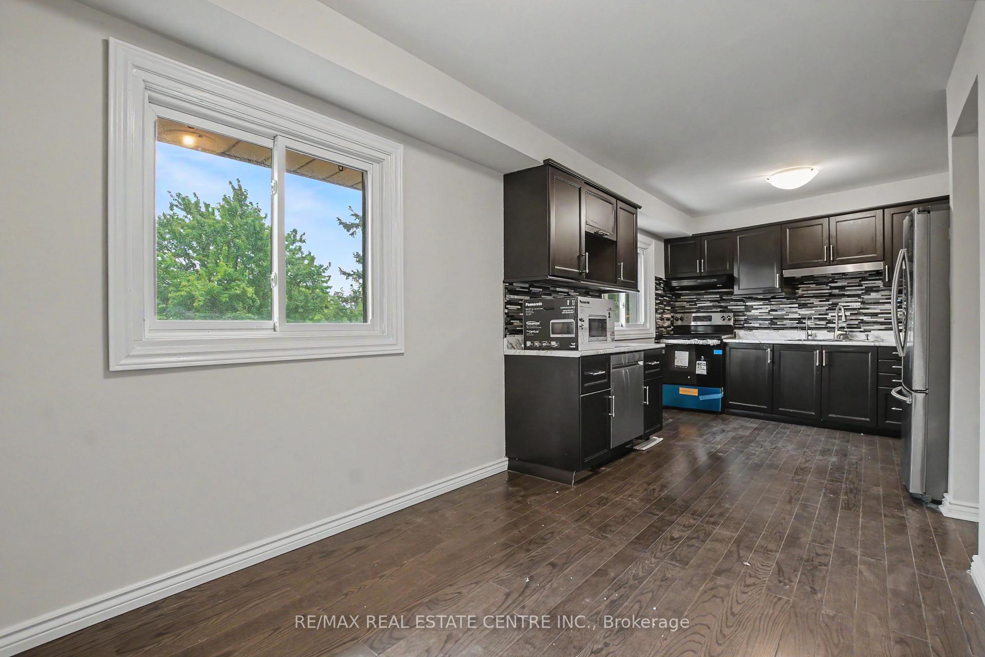 Photo 13 of Unit 46, 46 Ashton Crescent, Brampton, Central Park — HOMEH