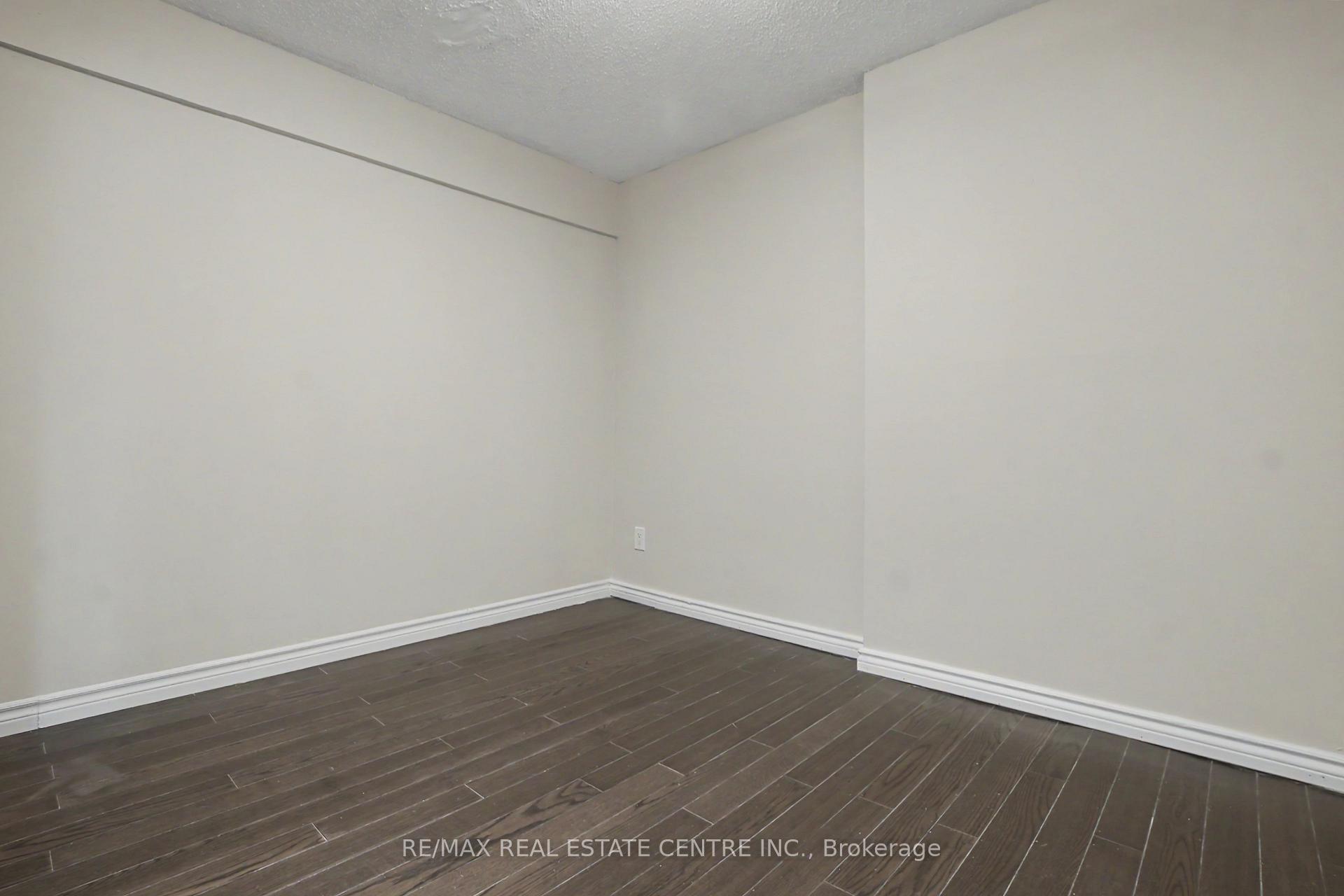 Photo 17 of Unit 46, 46 Ashton Crescent, Brampton, Central Park — HOMEH