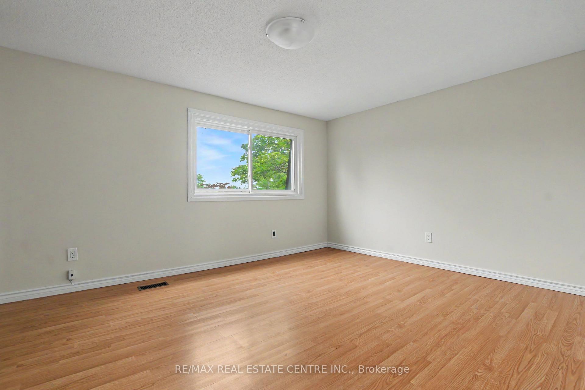Photo 23 of Unit 46, 46 Ashton Crescent, Brampton, Central Park — HOMEH