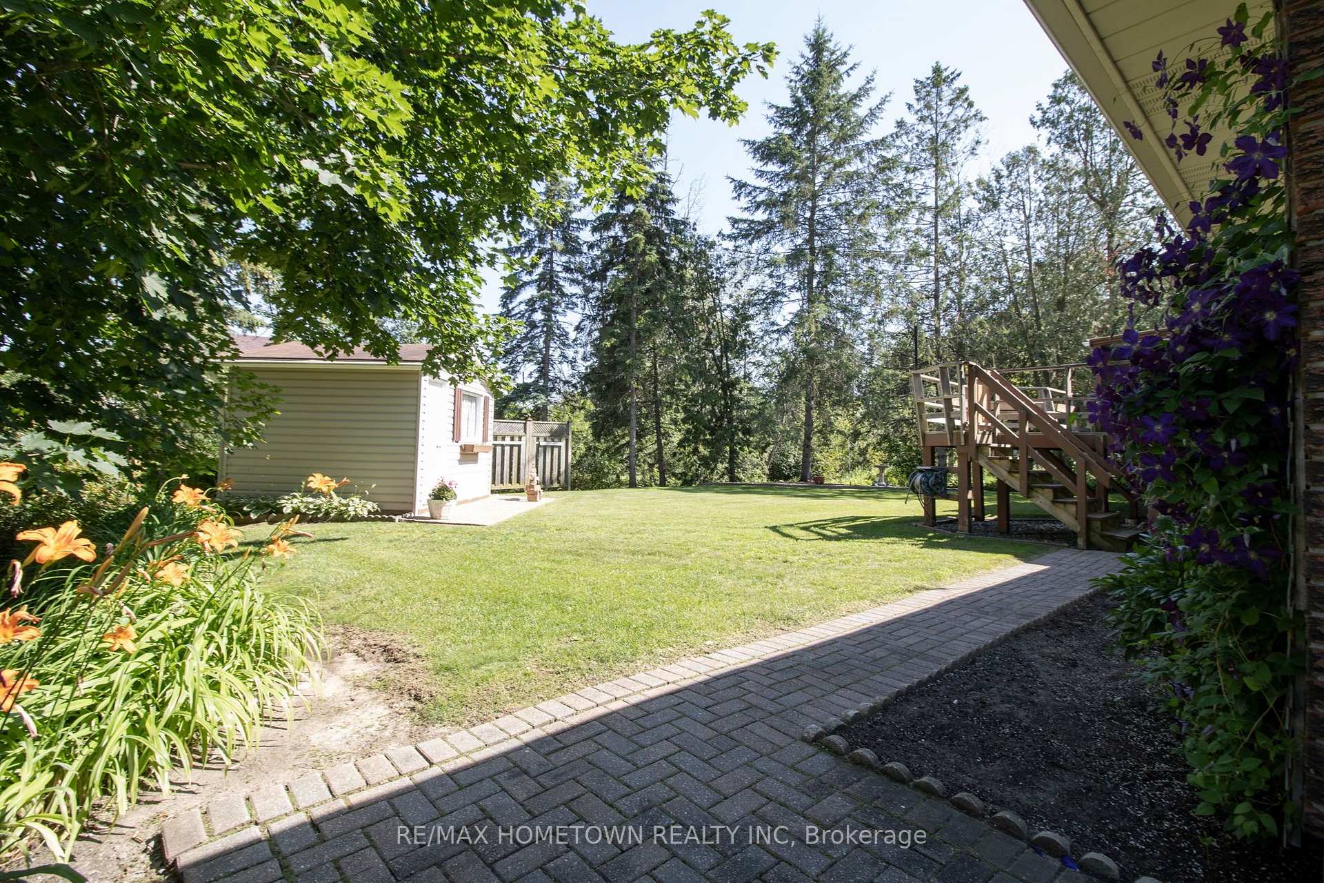 Photo 33 of 1 Meikle Drive, Augusta, Augusta Twp — HOMEH