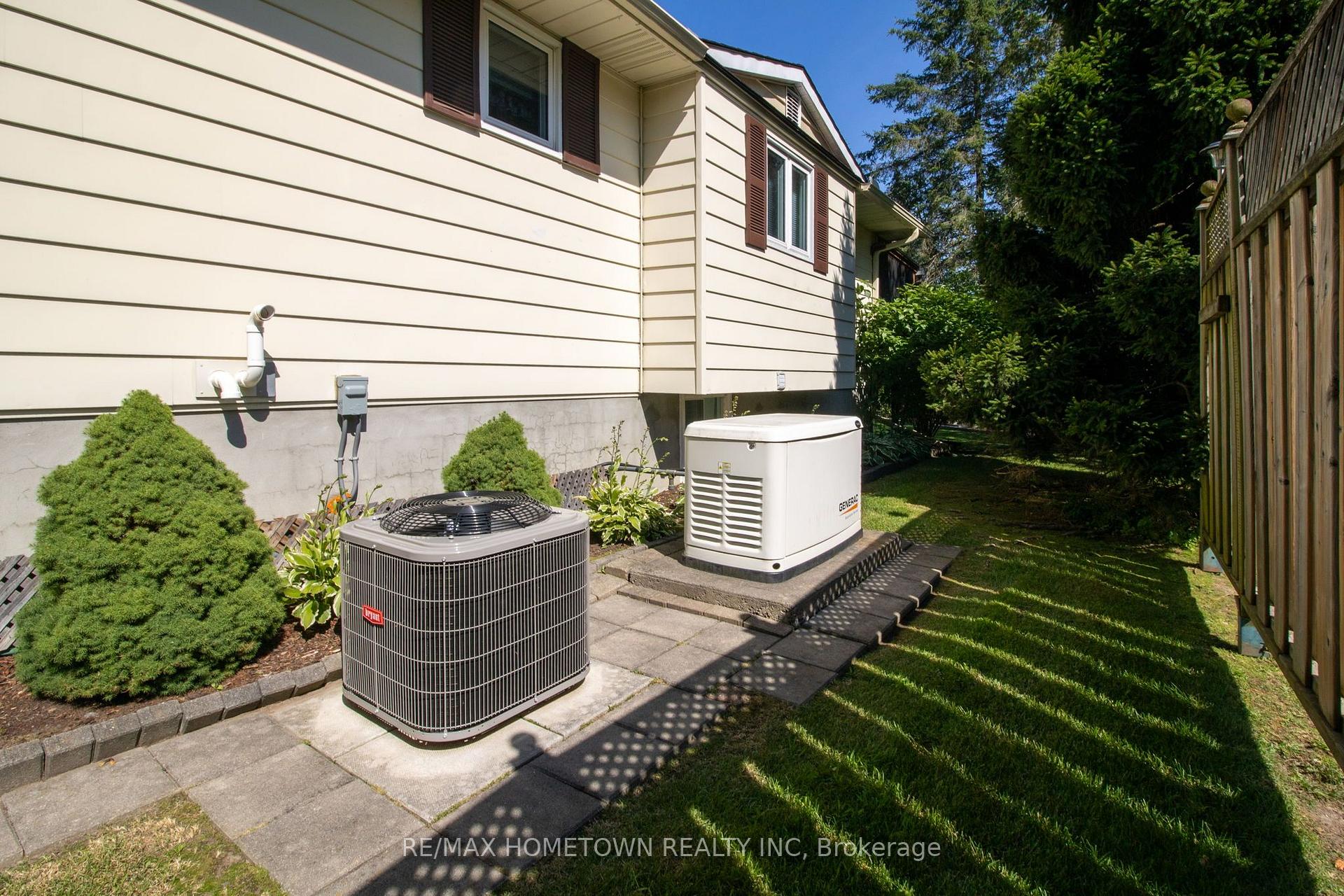 Photo 35 of 1 Meikle Drive, Augusta, Augusta Twp — HOMEH