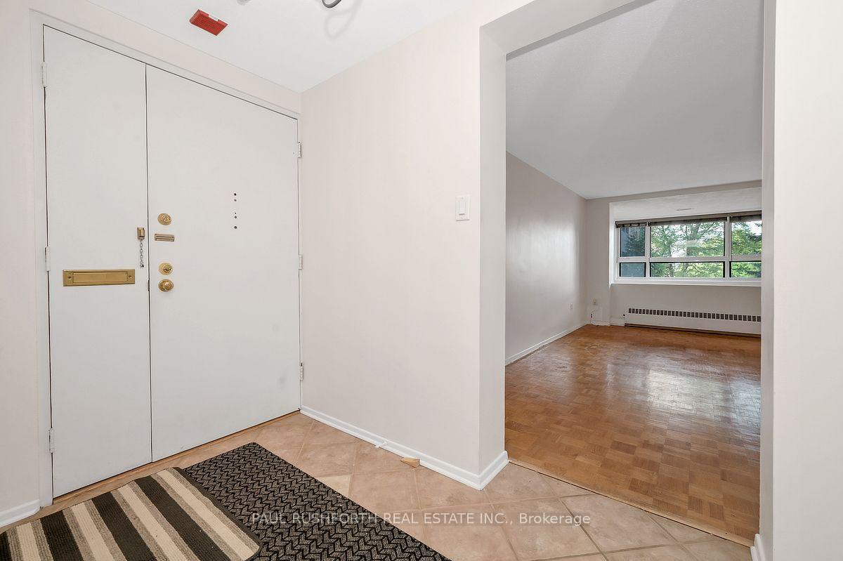 Photo 3 of Unit 201, 1356 Meadowlands Drive E, Ottawa, Borden Farm/Stewart Farm/Carleton Heights/Parkwood Hills — HOMEH
