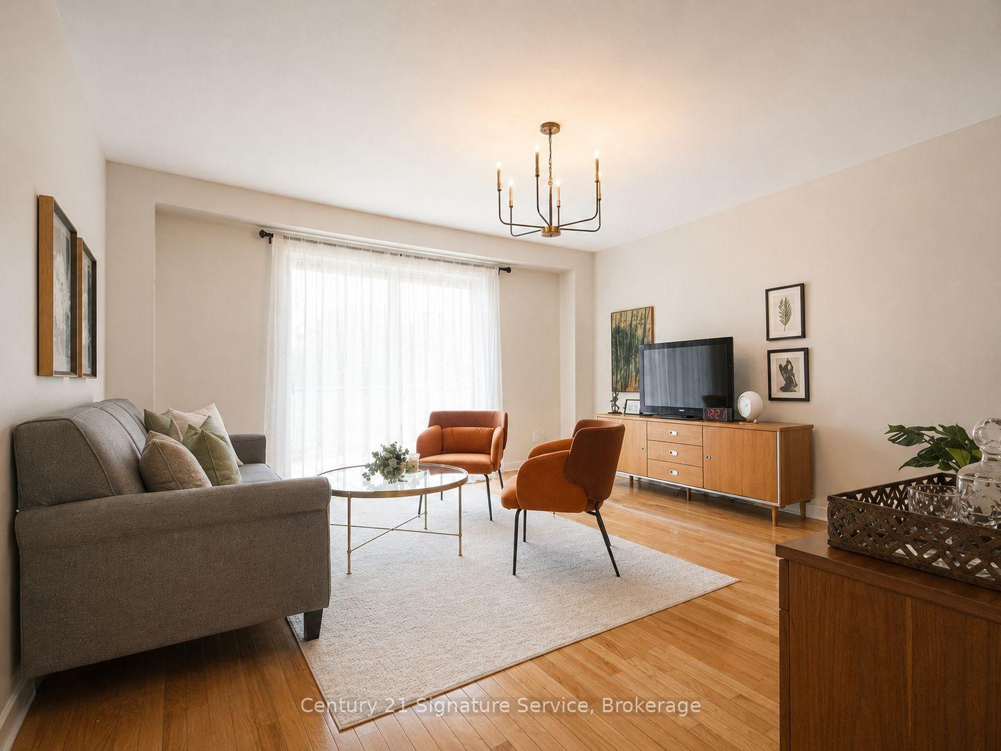 Photo 4 of 2395 Stefi Trail E, Oakville, River Oaks — HOMEH