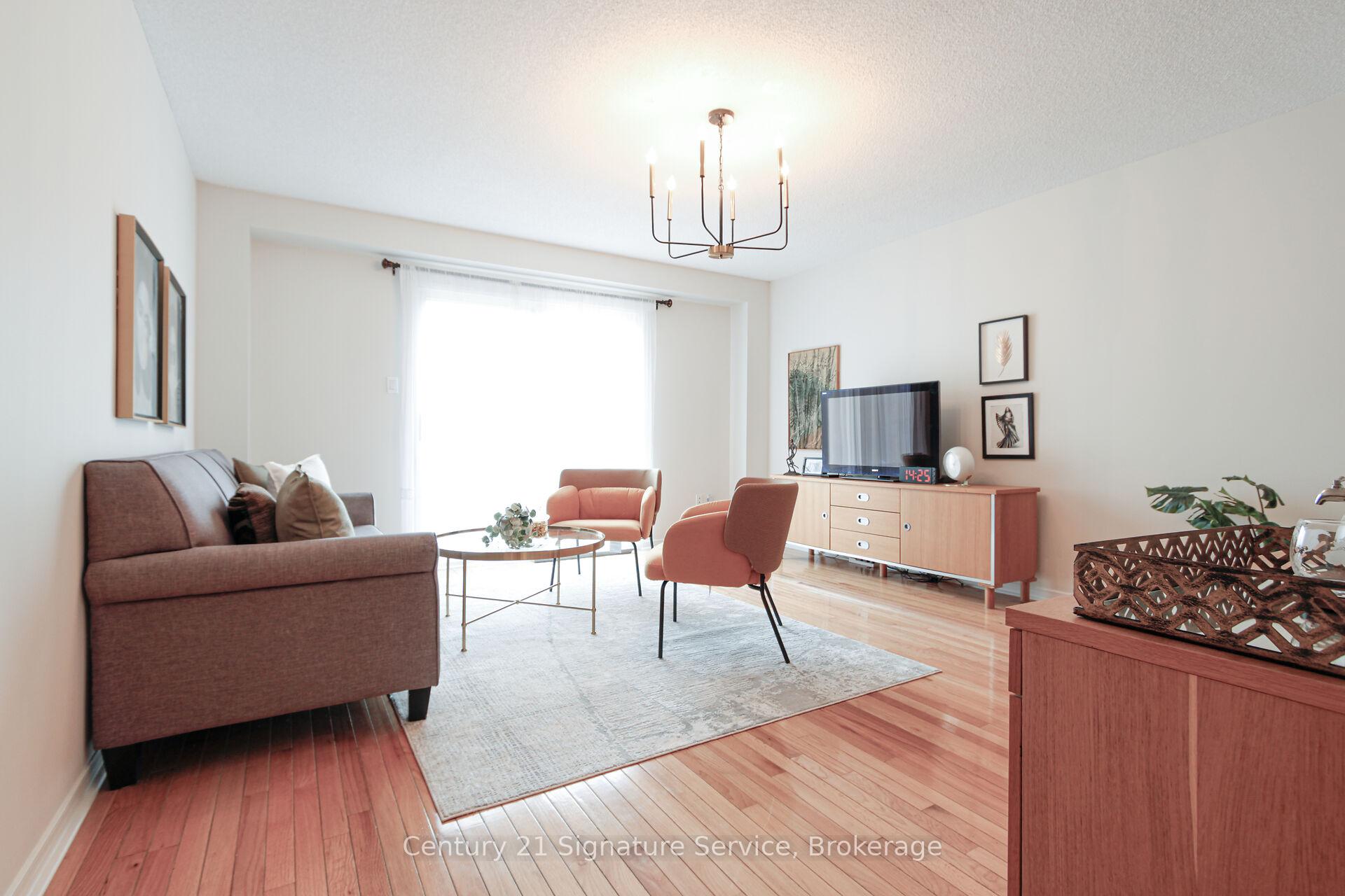 Photo 6 of 2395 Stefi Trail E, Oakville, River Oaks — HOMEH