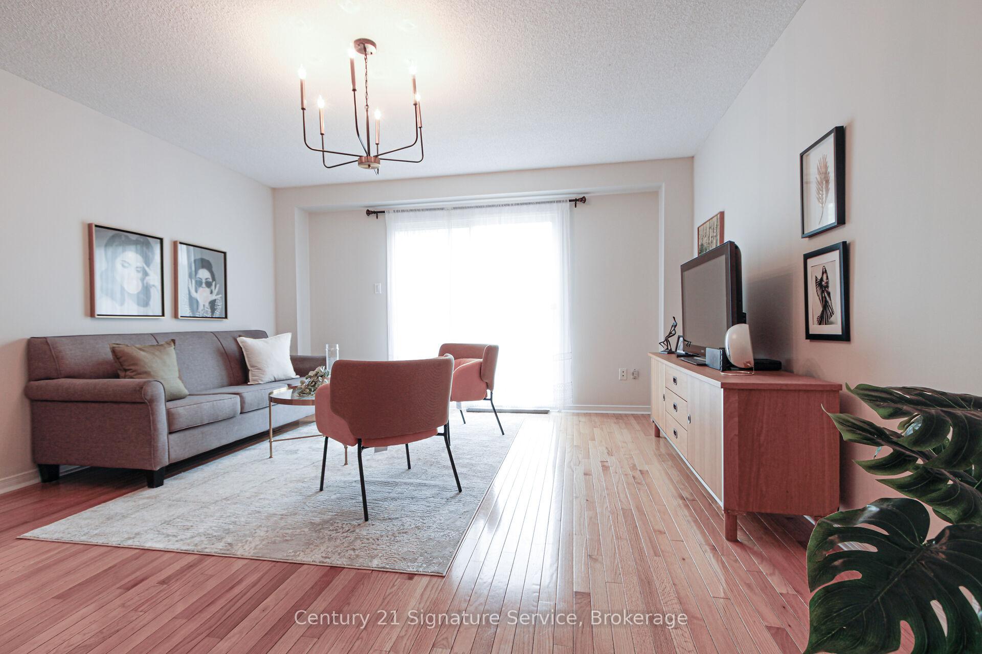 Photo 7 of 2395 Stefi Trail E, Oakville, River Oaks — HOMEH
