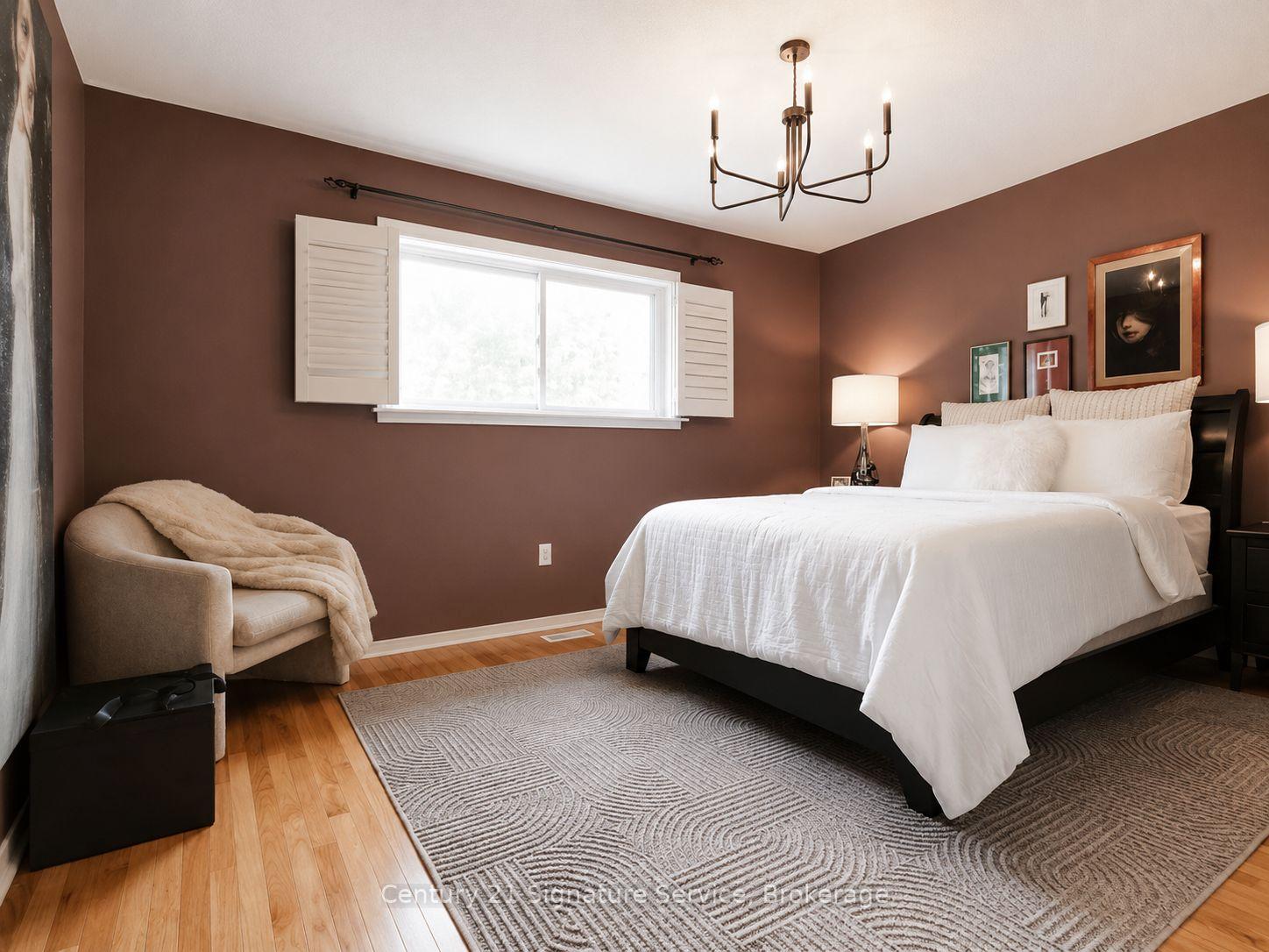 Photo 14 of 2395 Stefi Trail E, Oakville, River Oaks — HOMEH