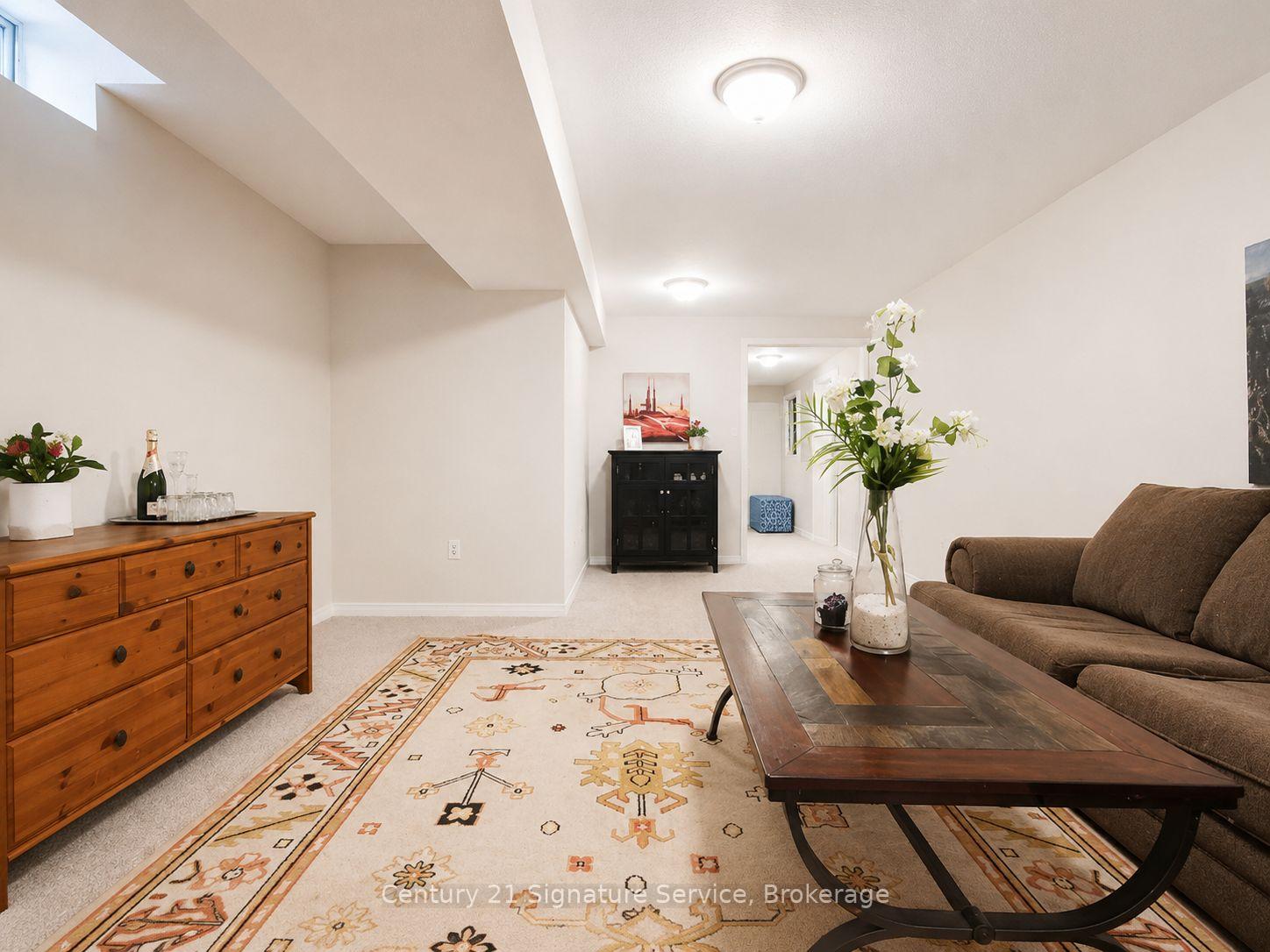 Photo 19 of 2395 Stefi Trail E, Oakville, River Oaks — HOMEH