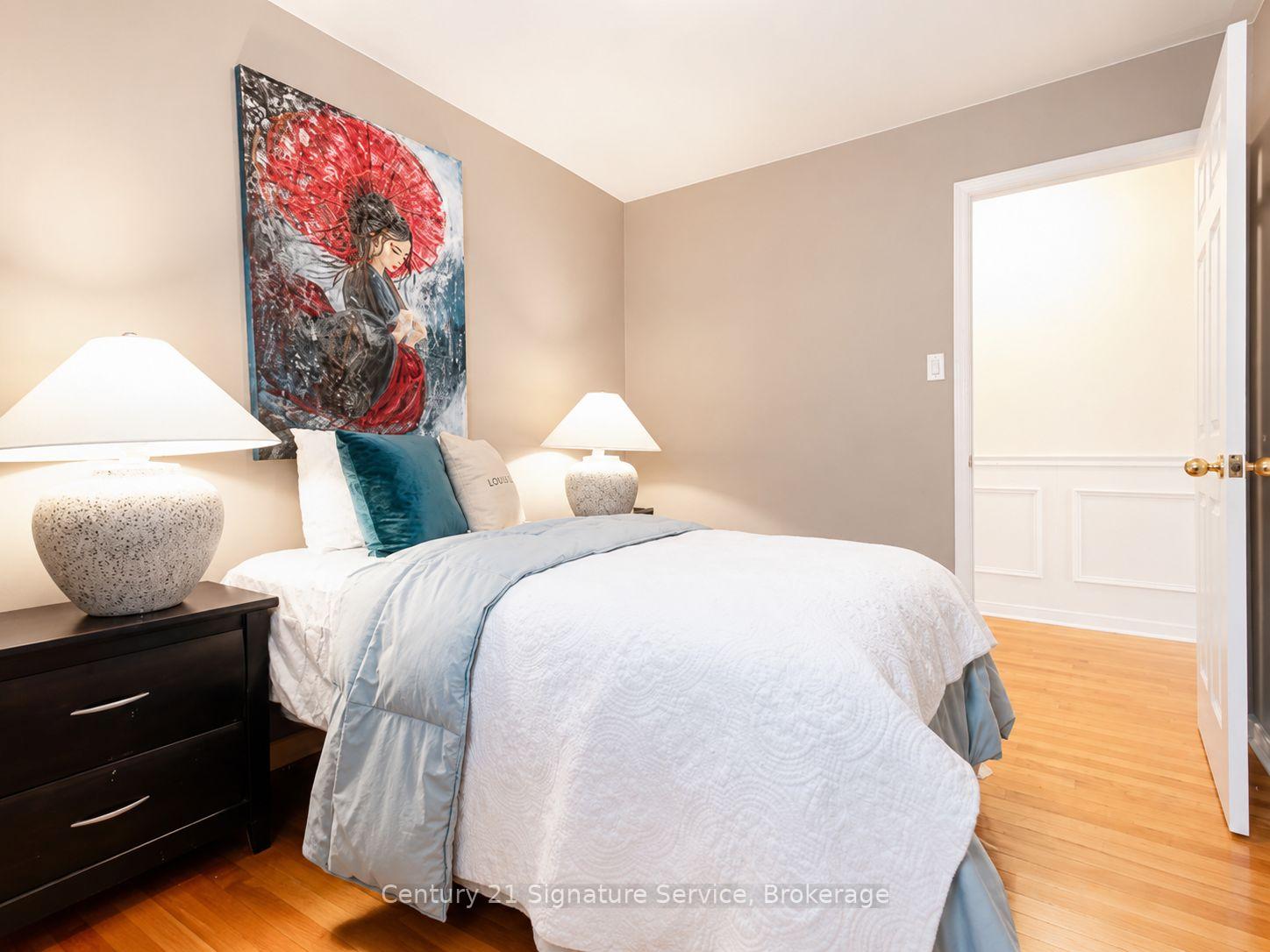 Photo 21 of 2395 Stefi Trail E, Oakville, River Oaks — HOMEH