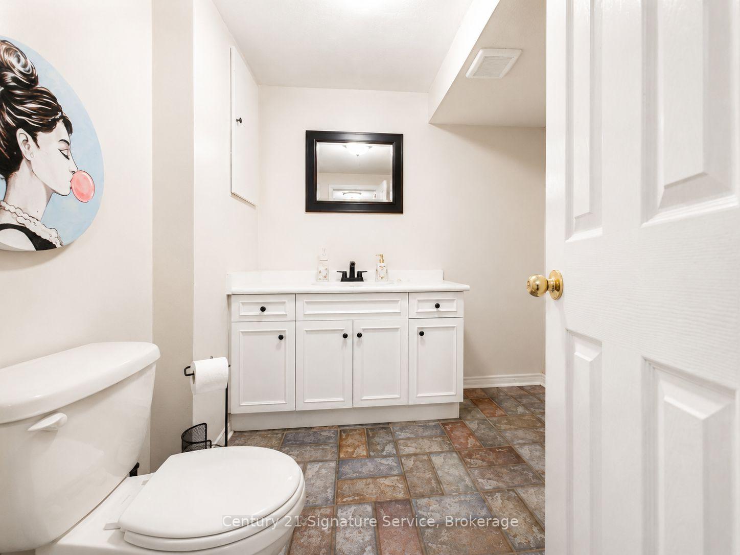 Photo 23 of 2395 Stefi Trail E, Oakville, River Oaks — HOMEH