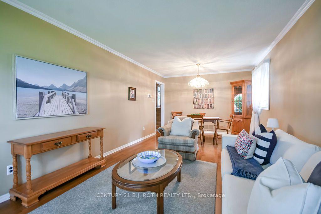 Photo 10 of 1037 Glen Eagles Crescent, Midland — HOMEH