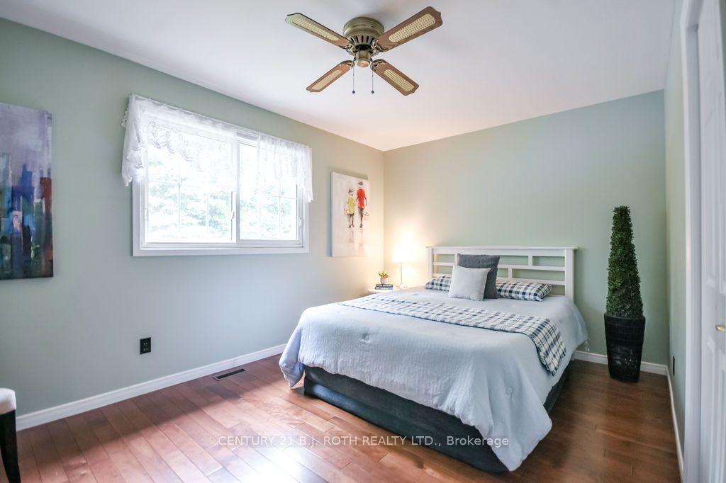 Photo 24 of 1037 Glen Eagles Crescent, Midland — HOMEH