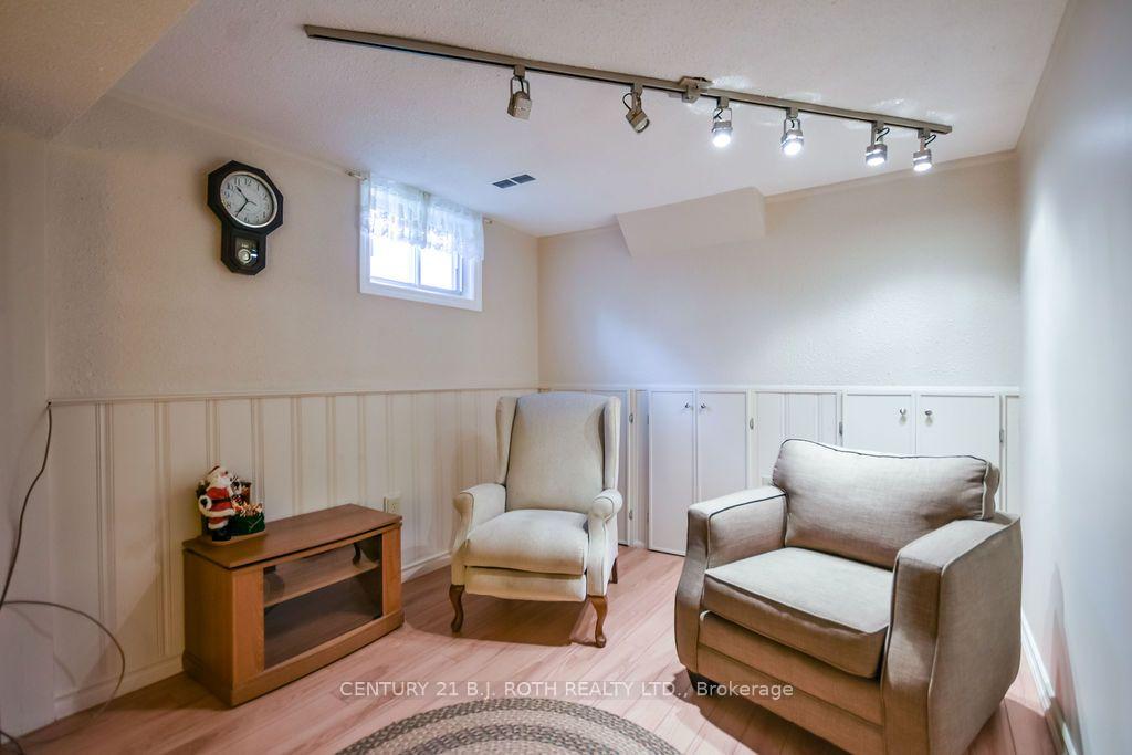 Photo 30 of 1037 Glen Eagles Crescent, Midland — HOMEH