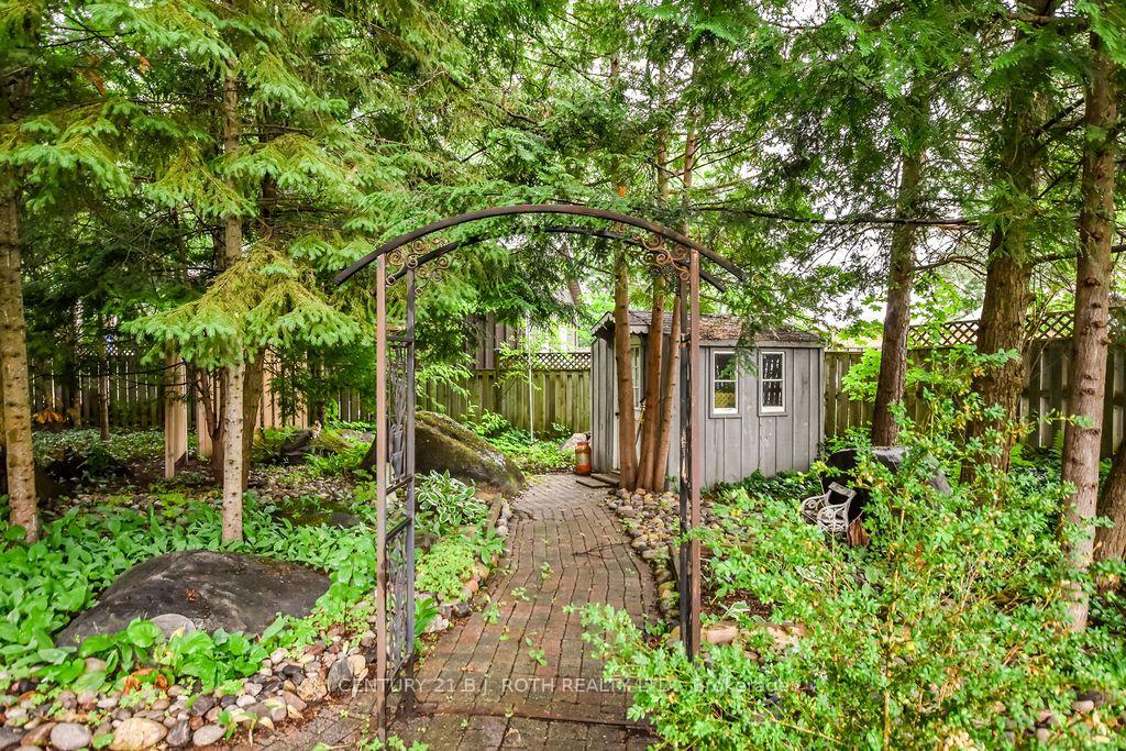 Photo 37 of 1037 Glen Eagles Crescent, Midland — HOMEH