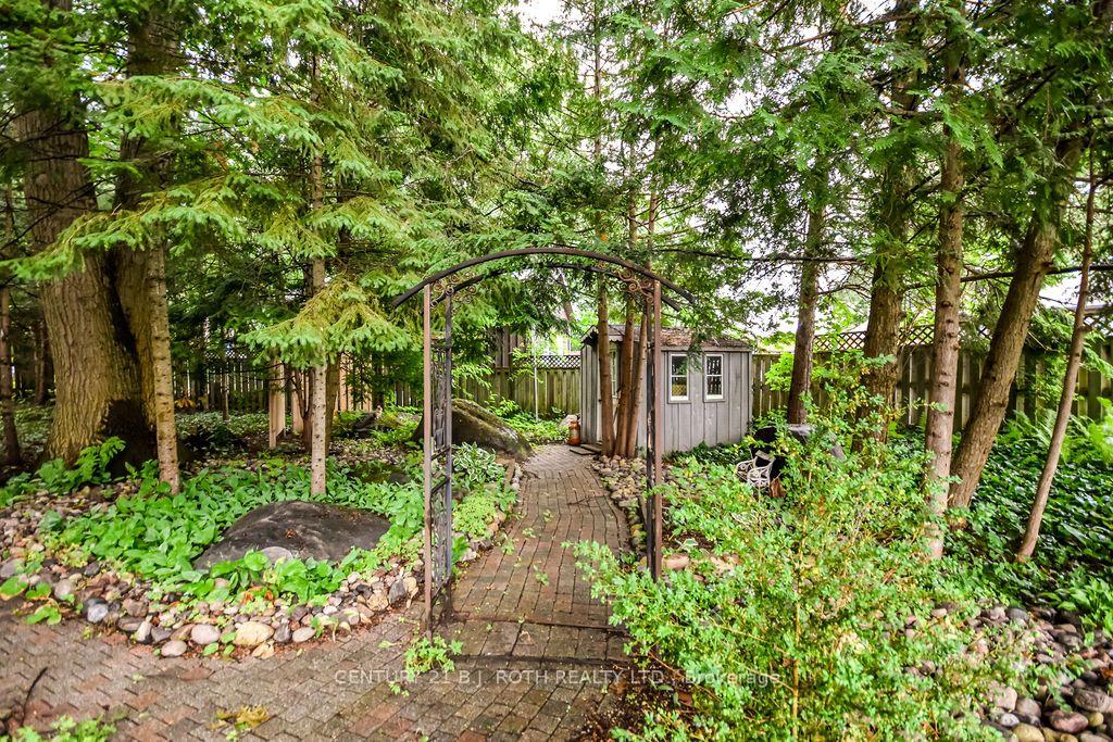Photo 40 of 1037 Glen Eagles Crescent, Midland — HOMEH