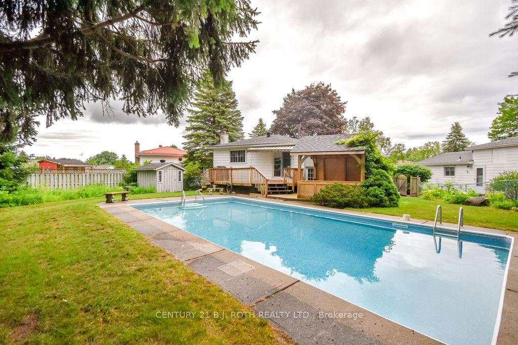 Photo 47 of 1037 Glen Eagles Crescent, Midland — HOMEH