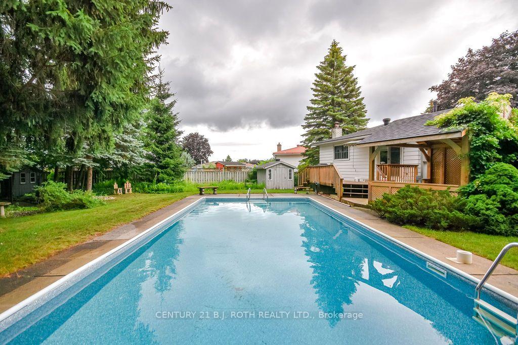 Photo 48 of 1037 Glen Eagles Crescent, Midland — HOMEH