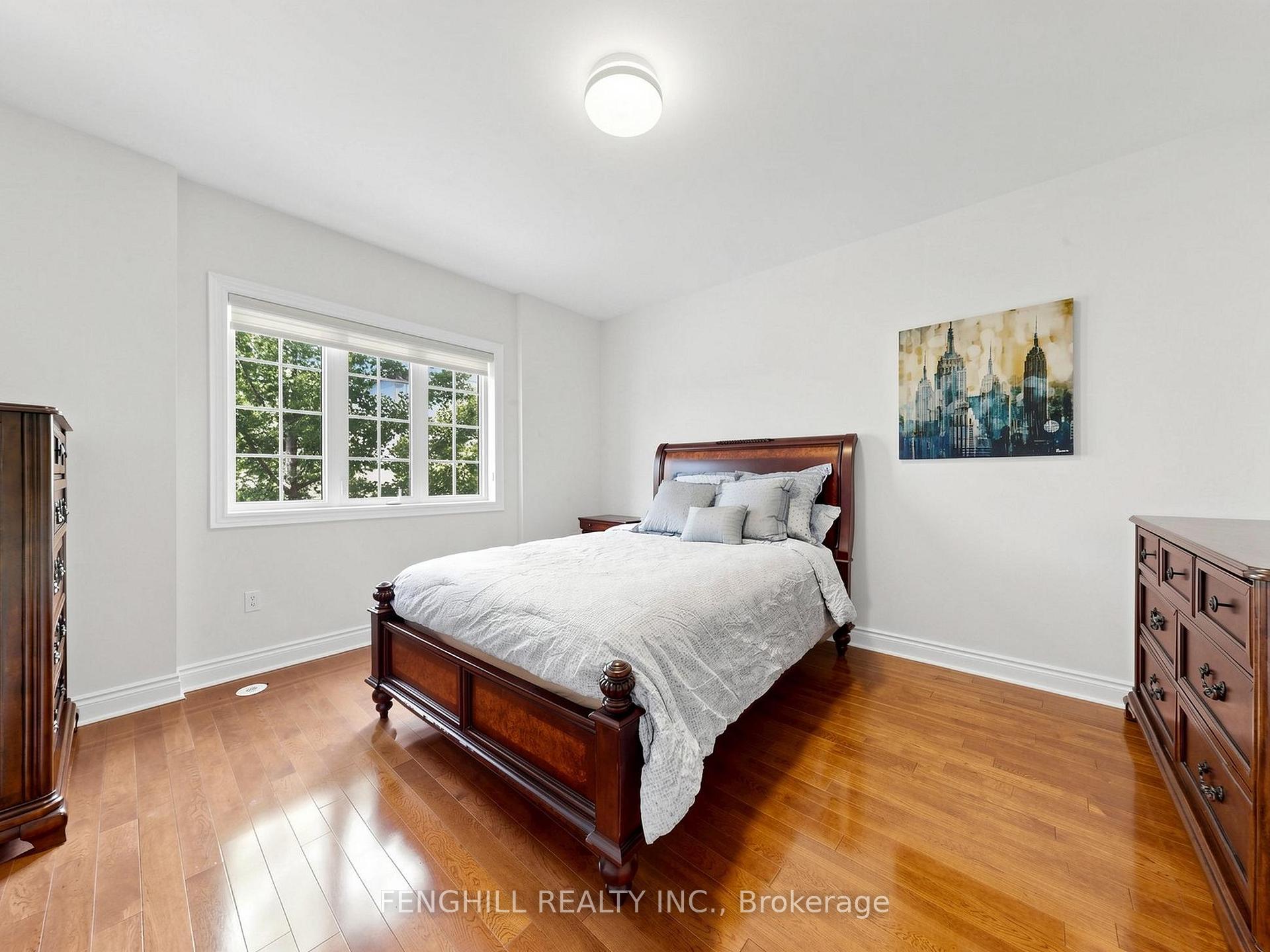 Photo 17 of 106 Legends Way, Markham, Unionville — HOMEH