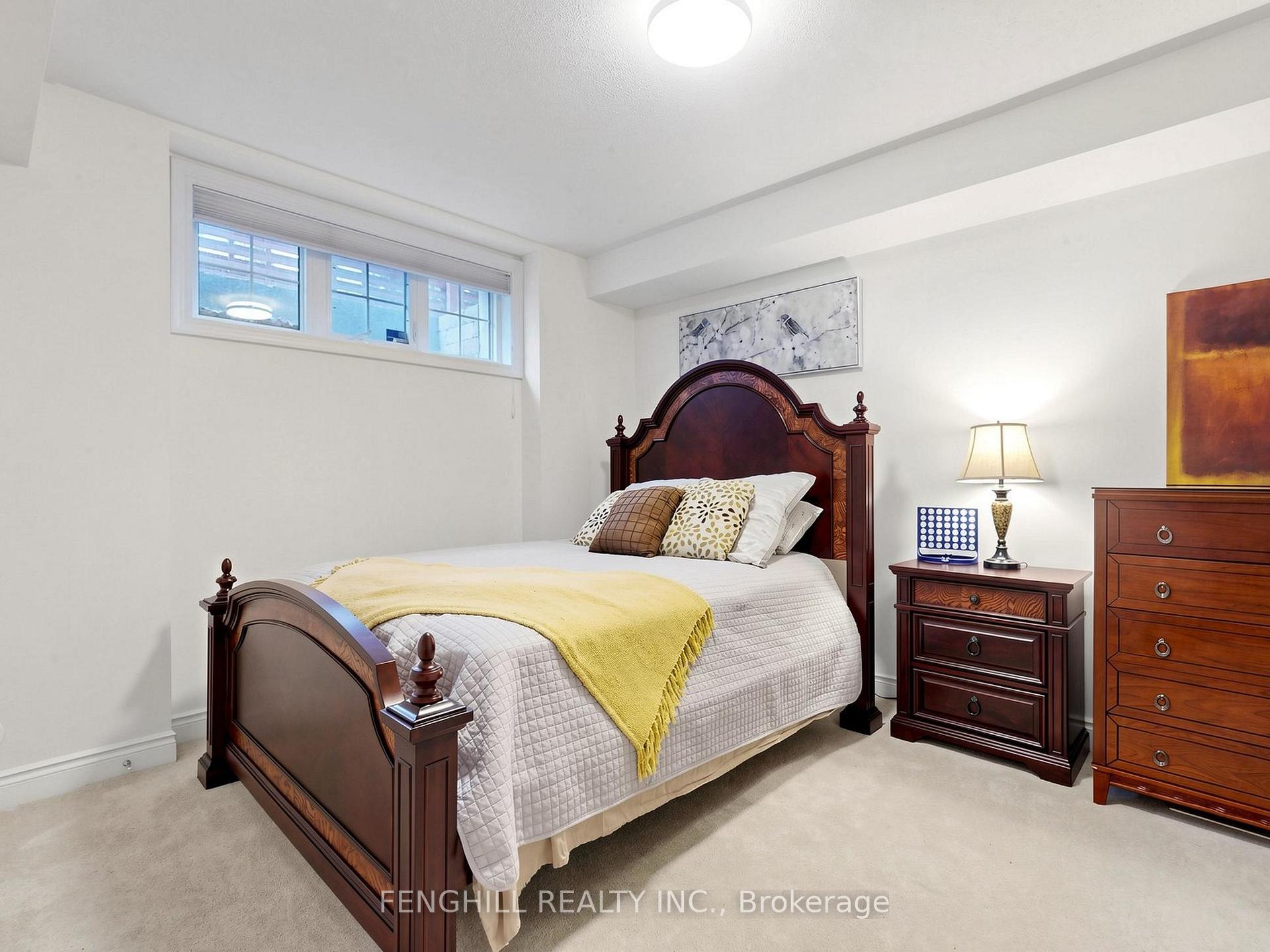 Photo 24 of 106 Legends Way, Markham, Unionville — HOMEH