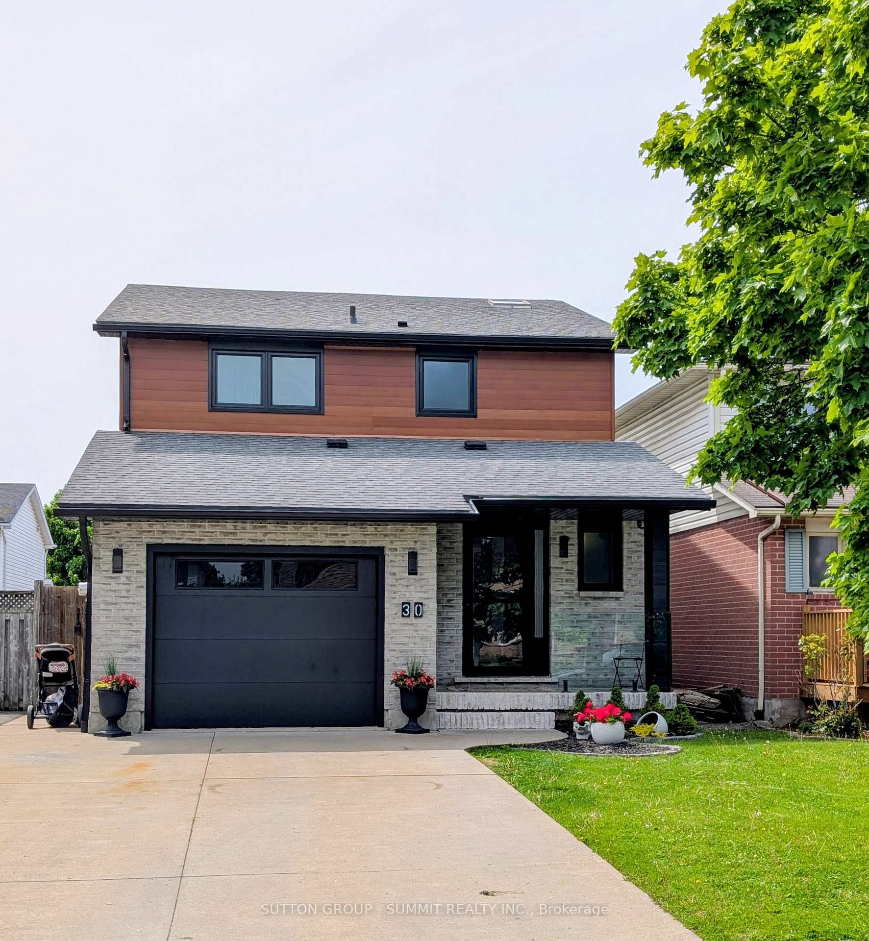 Photo 44 of 30 Buchanan Crescent, Thorold, Confederation Heights — HOMEH