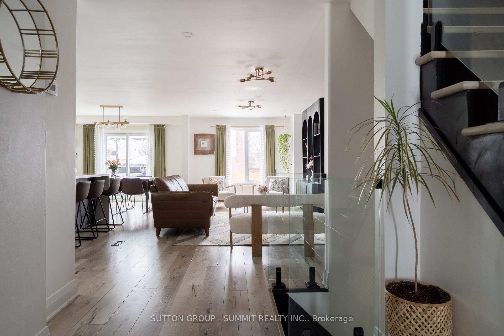 Photo 5 of 30 Buchanan Crescent, Thorold, Confederation Heights — HOMEH