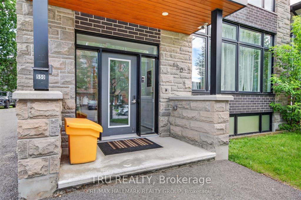 Photo 2 of Unit C, 550 Guy Street, Ottawa, Overbrook/Castle Heights — HOMEH