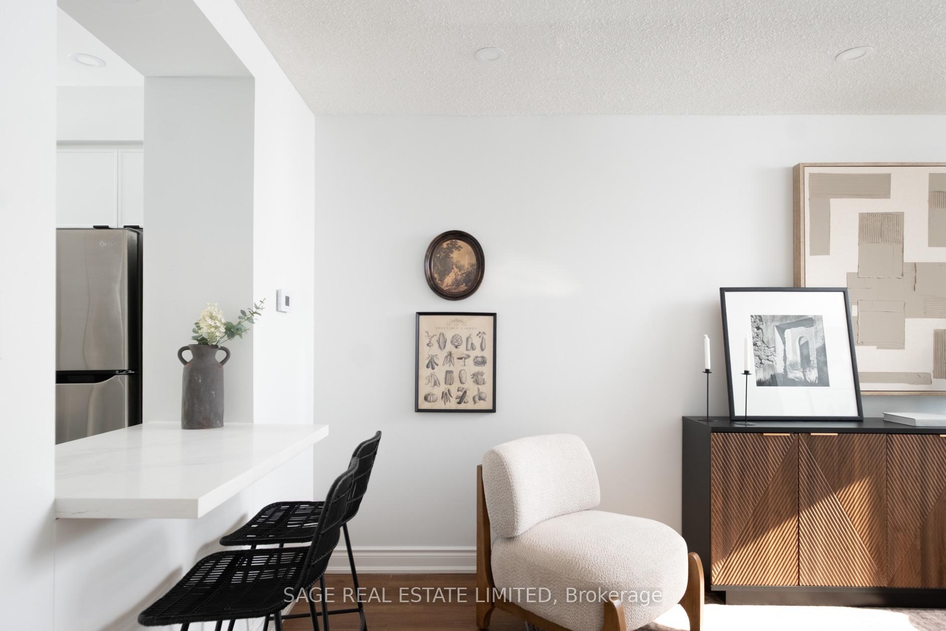 Photo 7 of 1862 John Street, Markham, Bayview Fairway-Bayview Country Club Estates — HOMEH