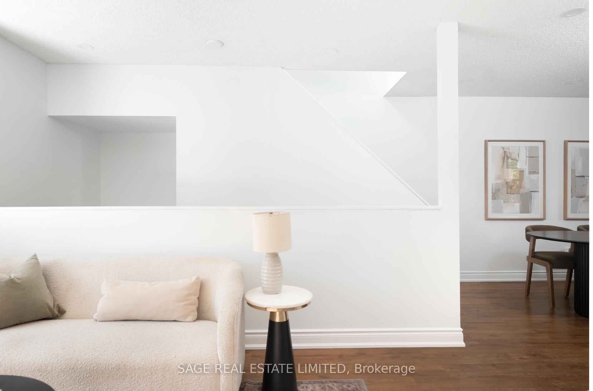 Photo 9 of 1862 John Street, Markham, Bayview Fairway-Bayview Country Club Estates — HOMEH