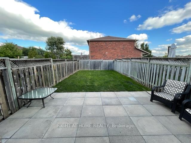 Photo 3 of 132 Dunsmore Lane, Barrie, Georgian Drive — HOMEH