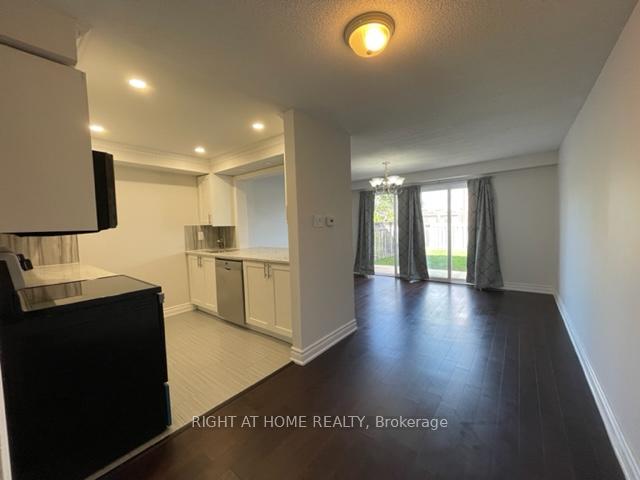 Photo 4 of 132 Dunsmore Lane, Barrie, Georgian Drive — HOMEH