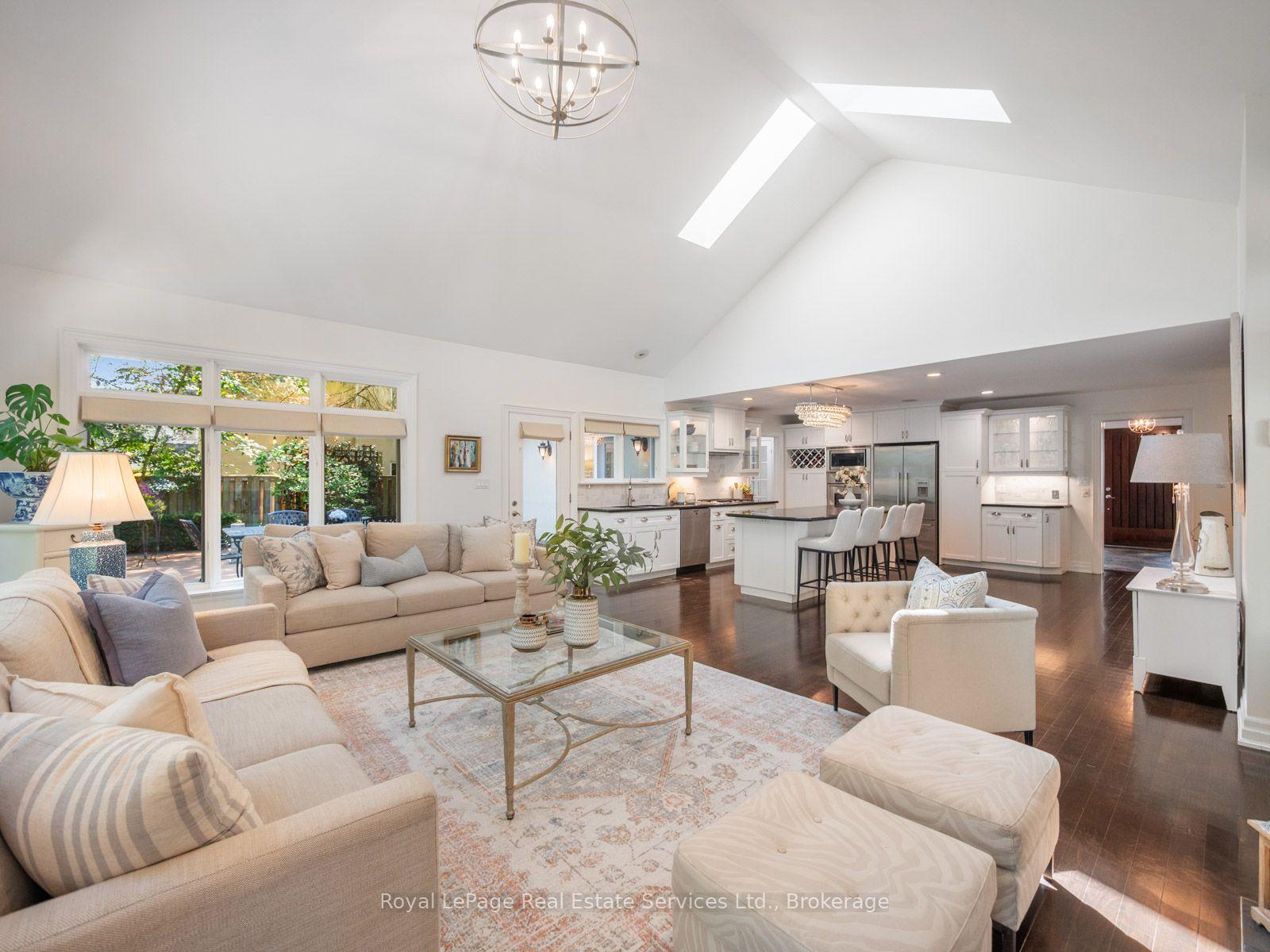 Photo 11 of 2160 Aintree Terrace, Oakville, Ford — HOMEH