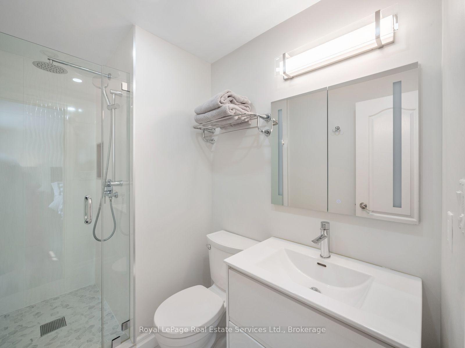 Photo 23 of 2160 Aintree Terrace, Oakville, Ford — HOMEH
