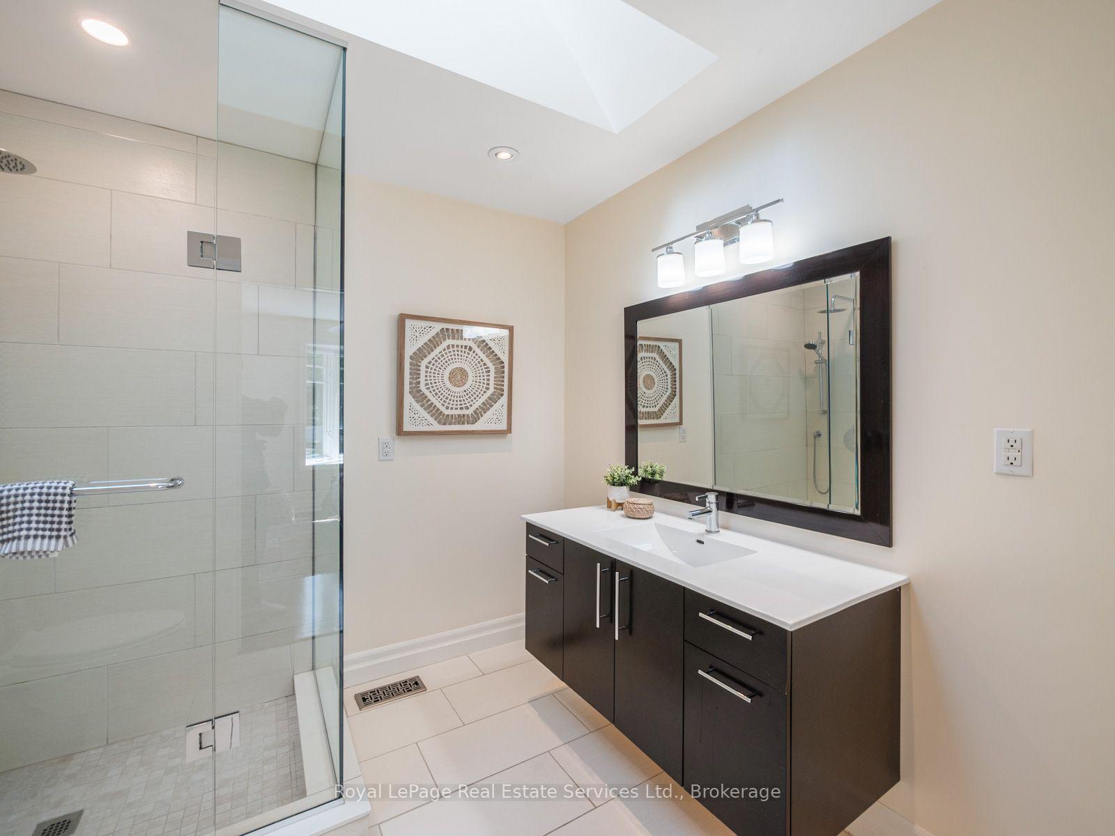 Photo 25 of 2160 Aintree Terrace, Oakville, Ford — HOMEH